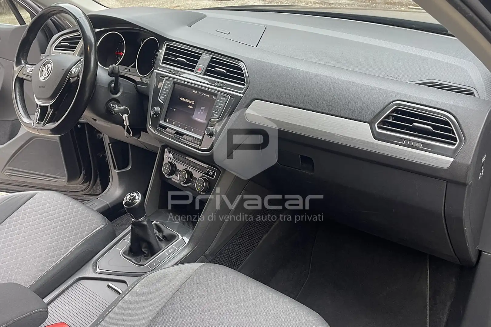 Volkswagen Tiguan Tiguan 1.6 TDI SCR Business BlueMotion Technology Argent - 2