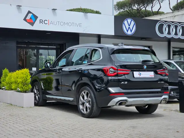 BMW X3 view 4