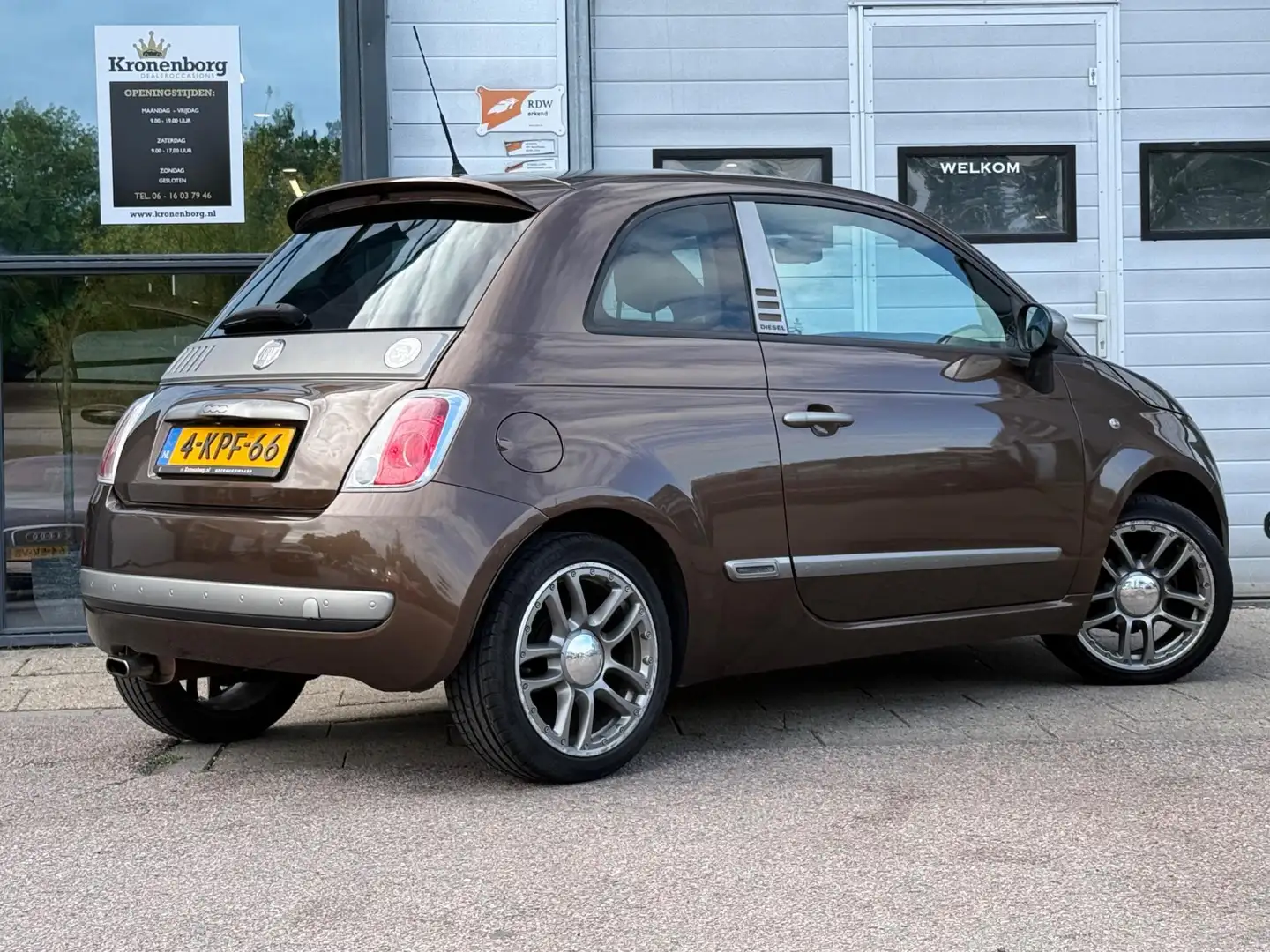 Fiat 500 1.2 Lounge By Diesel, NAP, PANO Brun - 2