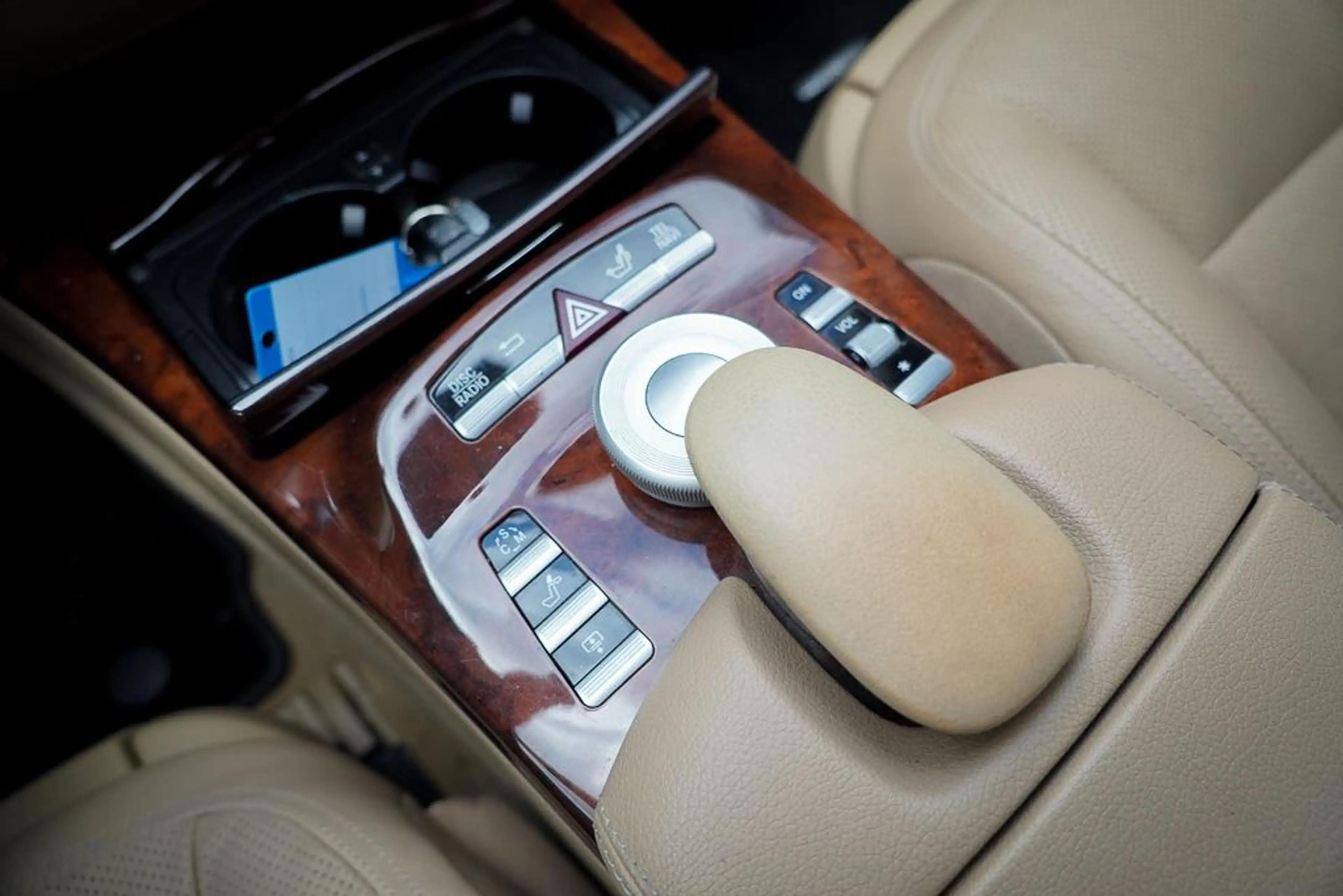 Mercedes-Benz S 400 HYBRID Prestige Plus — photo 37