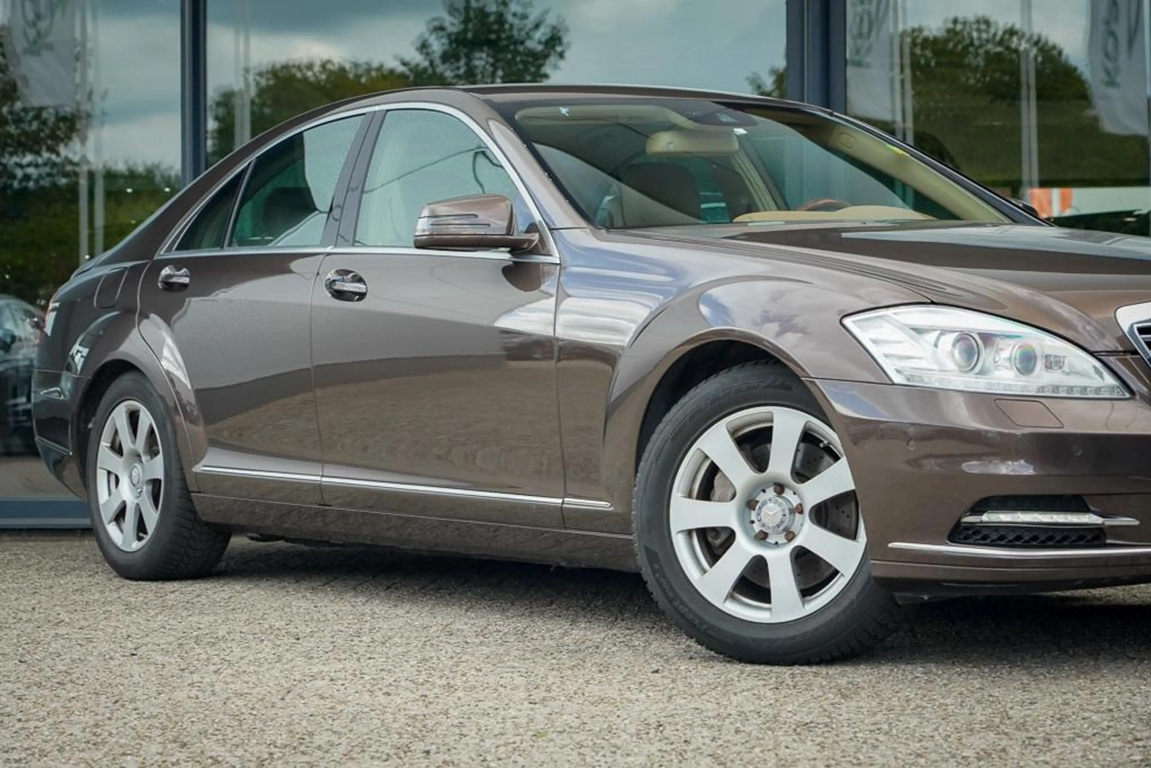 Mercedes-Benz S 400 HYBRID Prestige Plus — photo 35