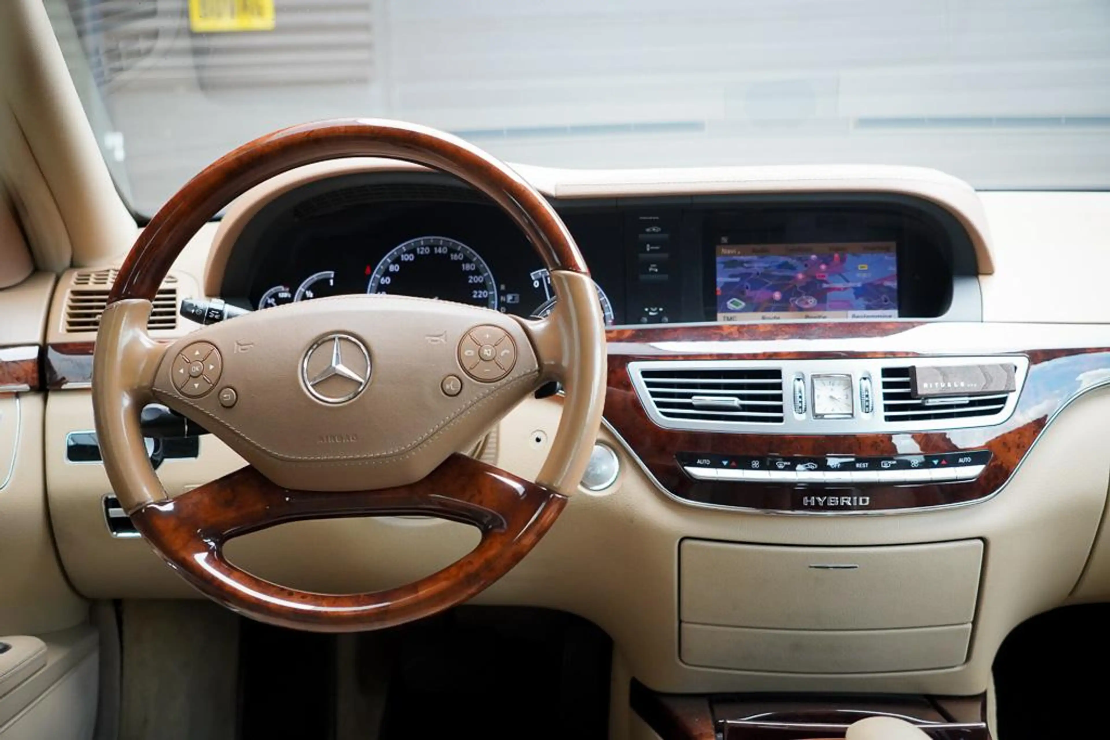 Mercedes-Benz S 400 HYBRID Prestige Plus — photo 30