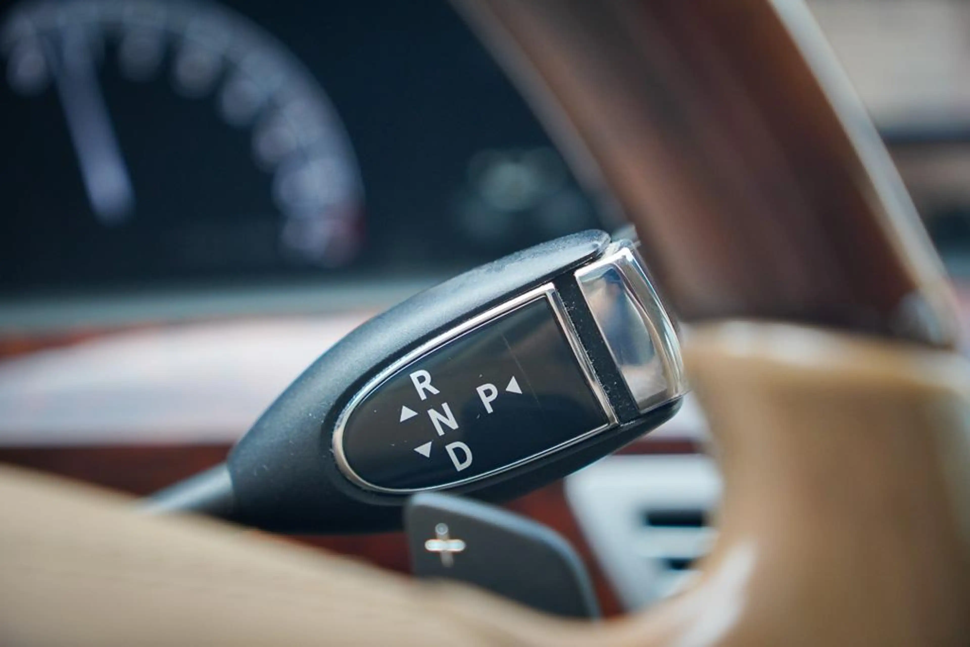 Mercedes-Benz S 400 HYBRID Prestige Plus — photo 16