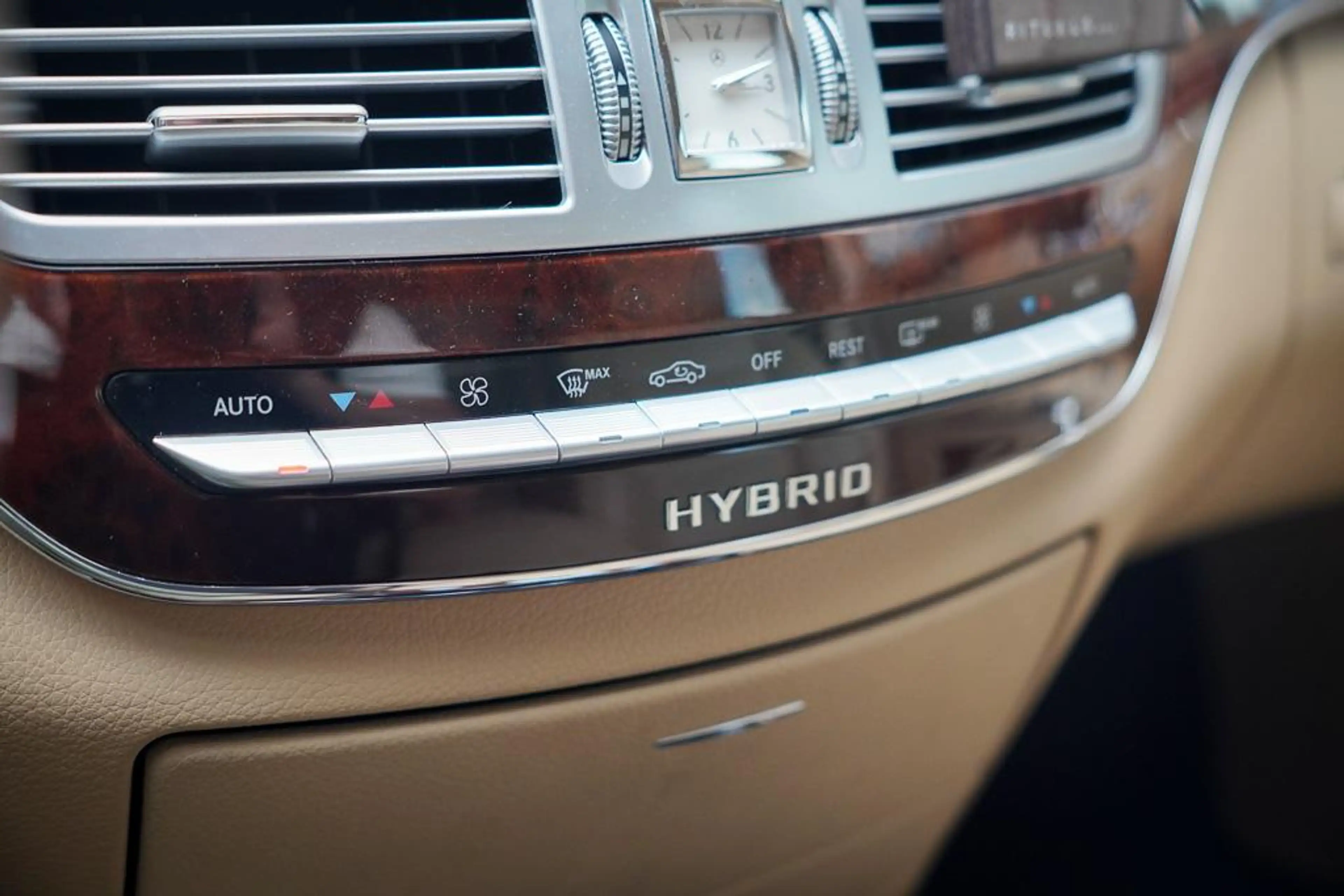Mercedes-Benz S 400 HYBRID Prestige Plus — photo 19