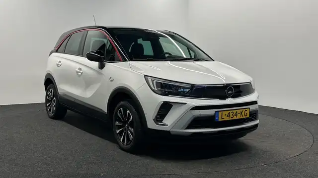 Opel Crossland view 3