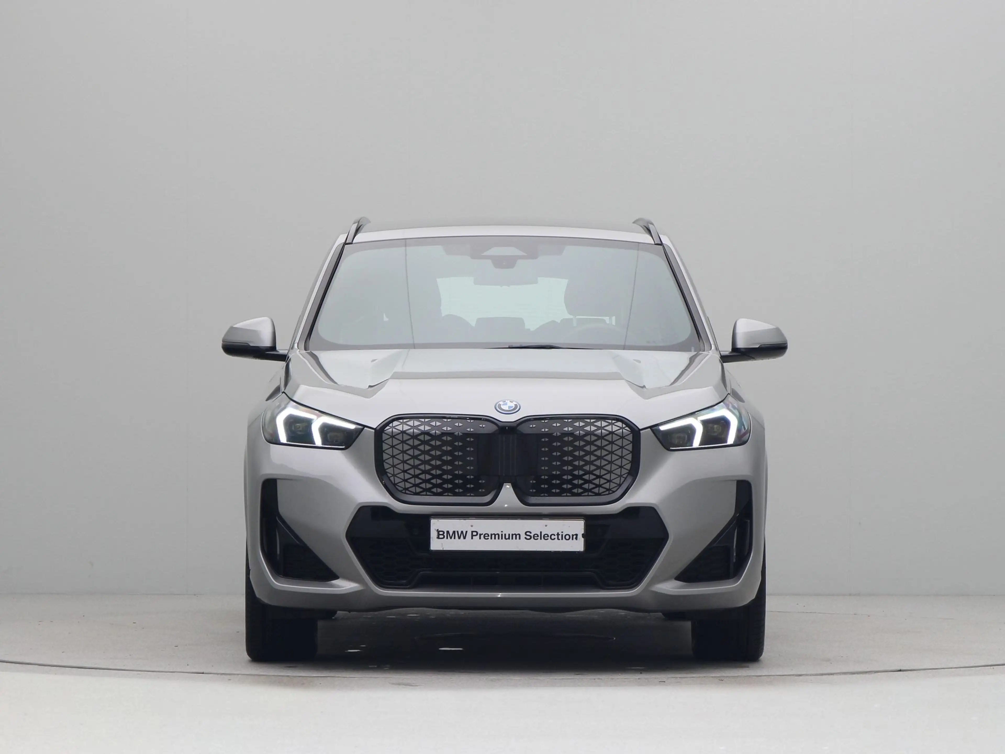 BMW iX1 eDrive20 67 kWh M Sport — photo 5