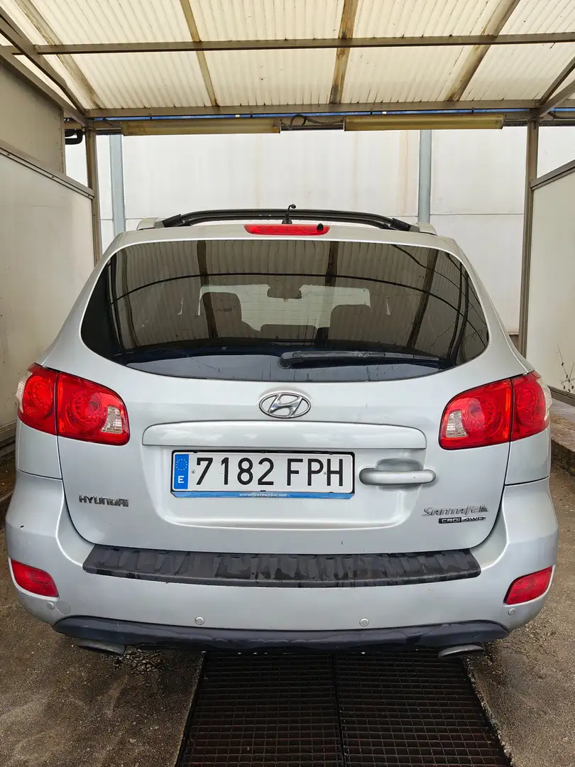 Hyundai SANTA FE Santa Fe 2.2CRDi Comfort F 7pl. Comfort Plateado - 2