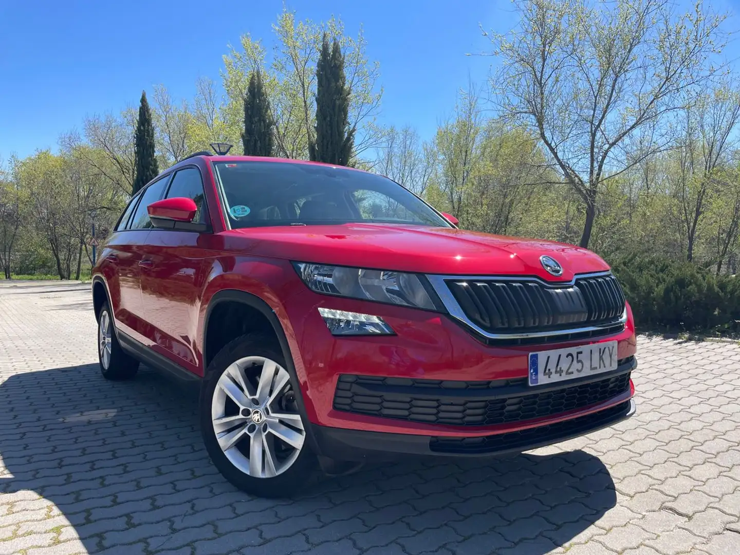 Skoda Kodiaq Active 7 plazas 4x2 1.5 TSI 150cv 6 vel. *IVA dedu Rojo - 1