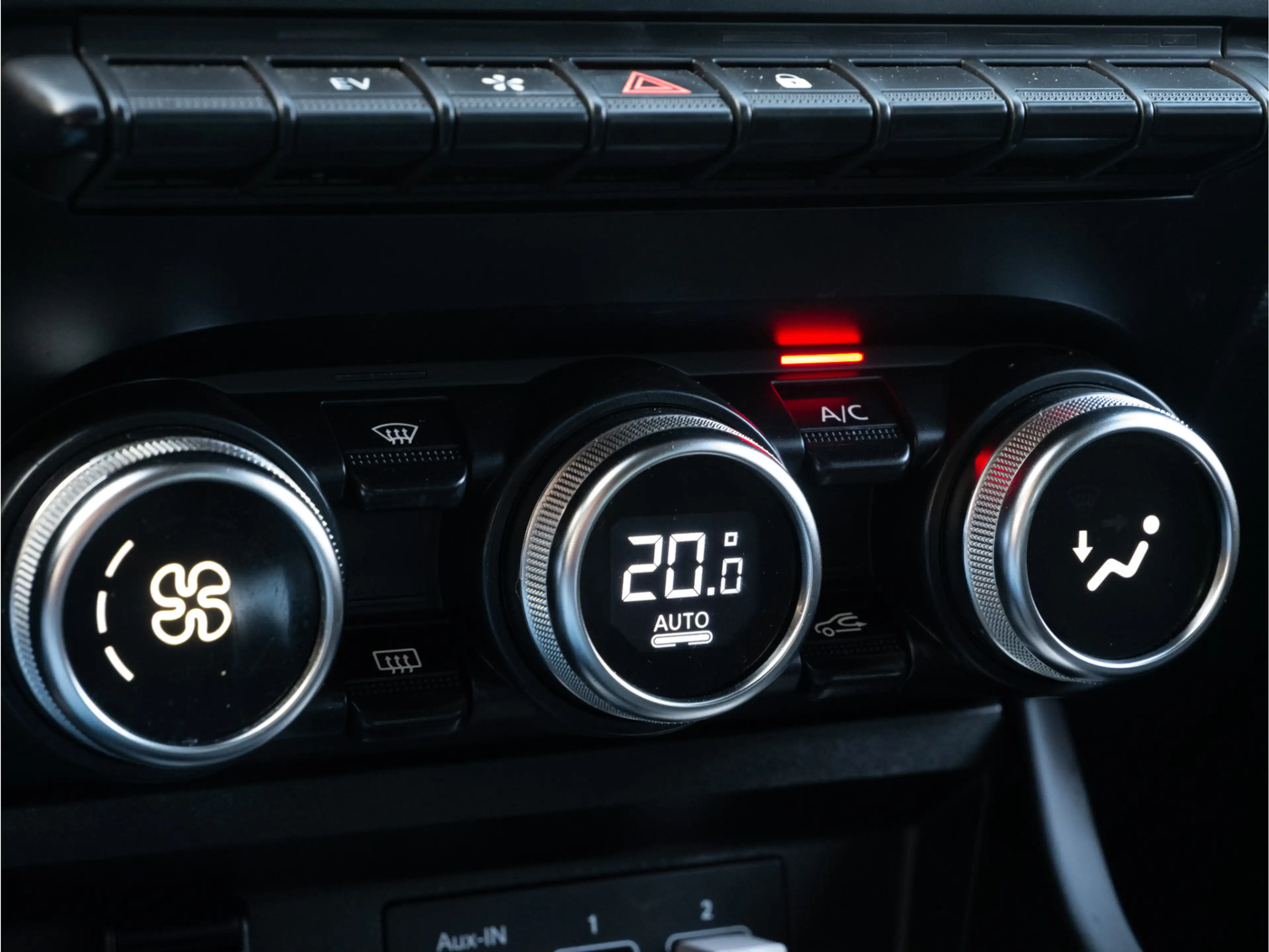 Renault Arkana 1.6 E-Tech Hybrid 145 Intens Camera/ Navigatie/ Ca — photo 23