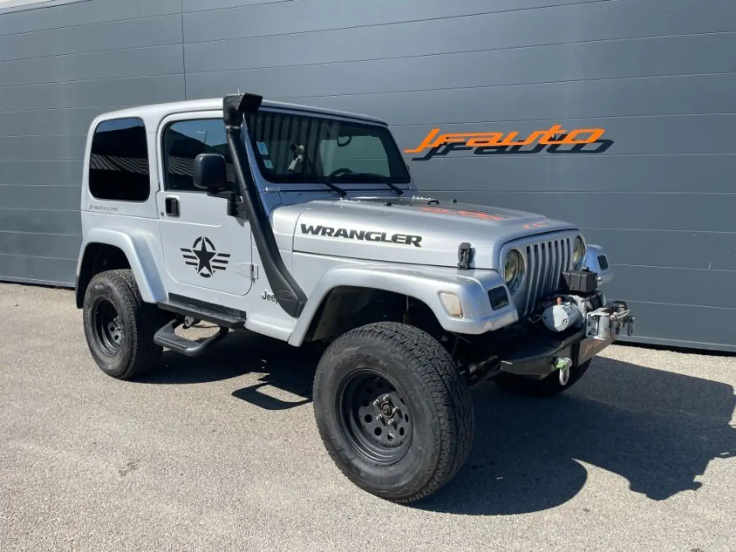 Jeep Wrangler 4.0 BVA HARD TOP Grau - 1