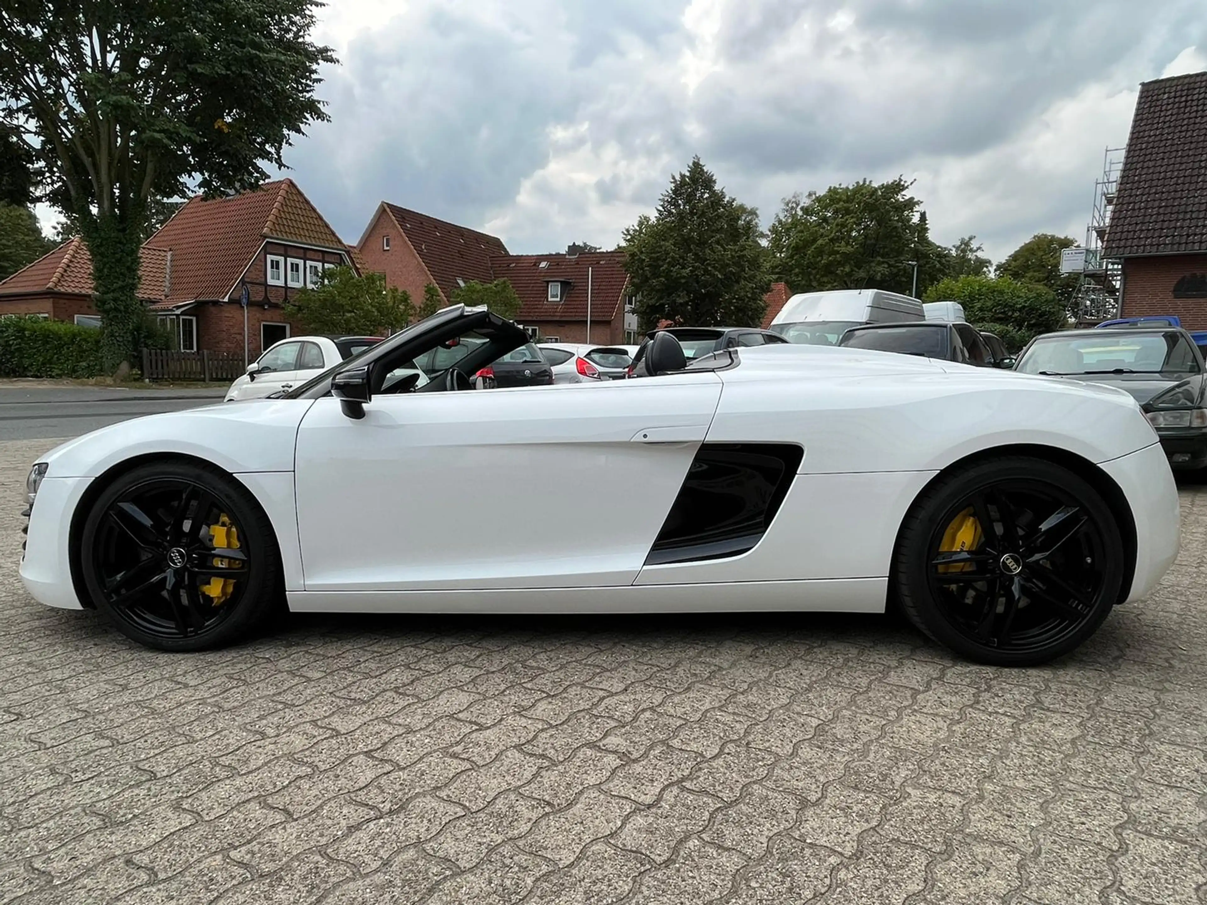 Audi R8 Spyder 4.2 FSI S-tronic quattro *B&O*Leder*LED* — photo 5