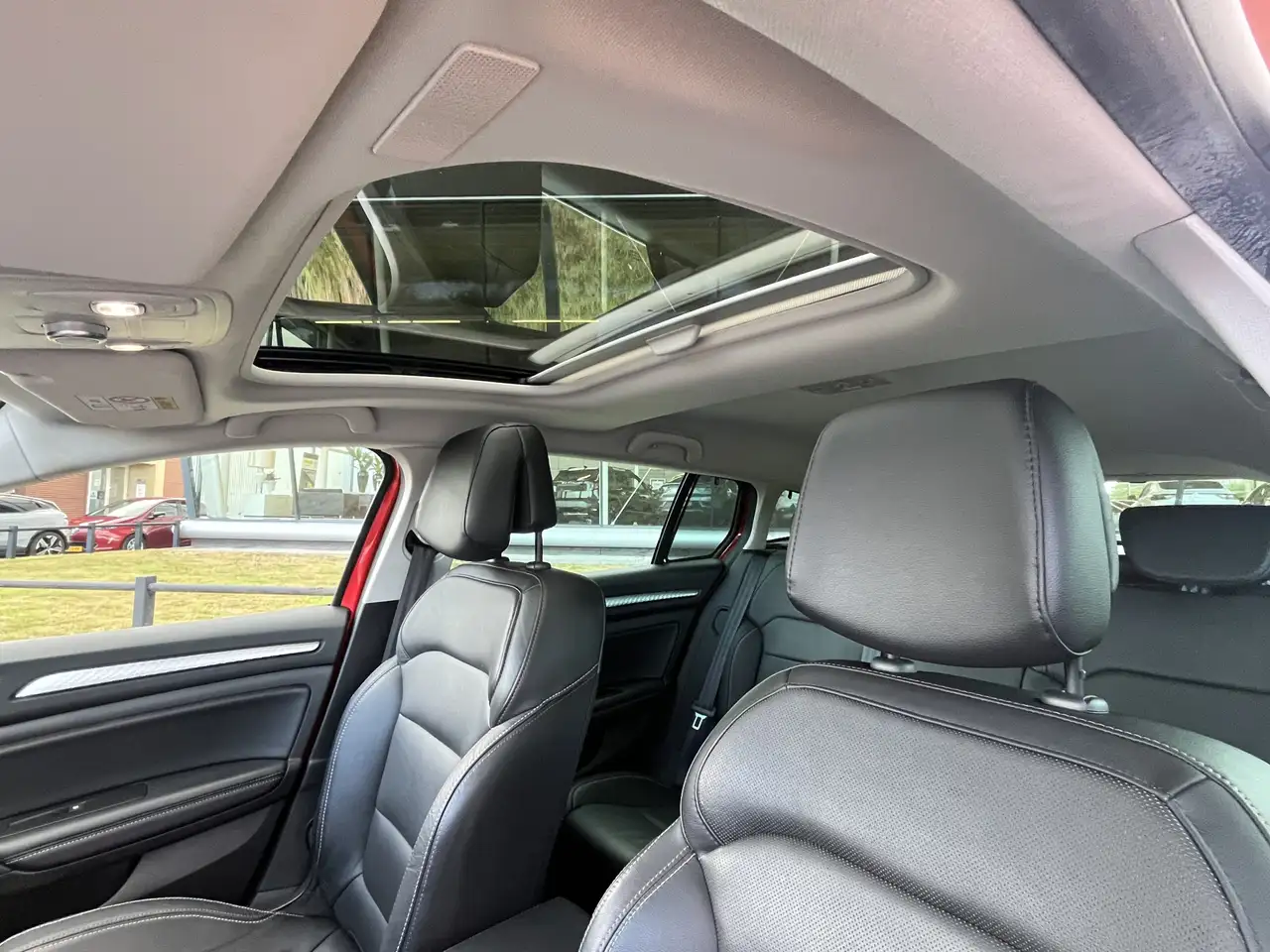 Renault Megane Estate 1.3 TCe 140PK Business Edition One / Trekha, миниатюра 15