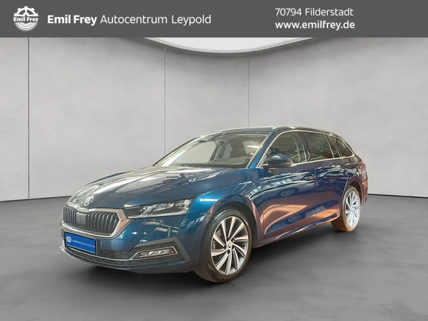 Skoda Octavia Combi 2.0 TDI DSG AHK Blau - 1
