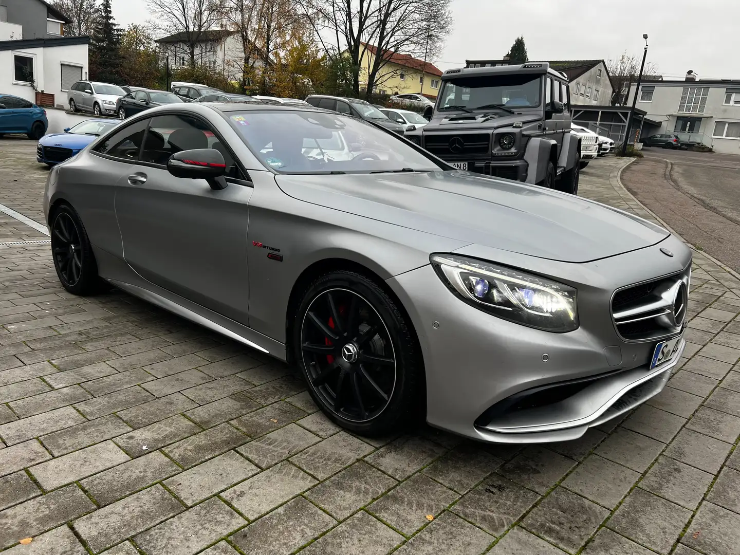 Mercedes-Benz S 63 AMG S 63 AMG Coupe 4Matic AMG Driver's Package Grau - 1