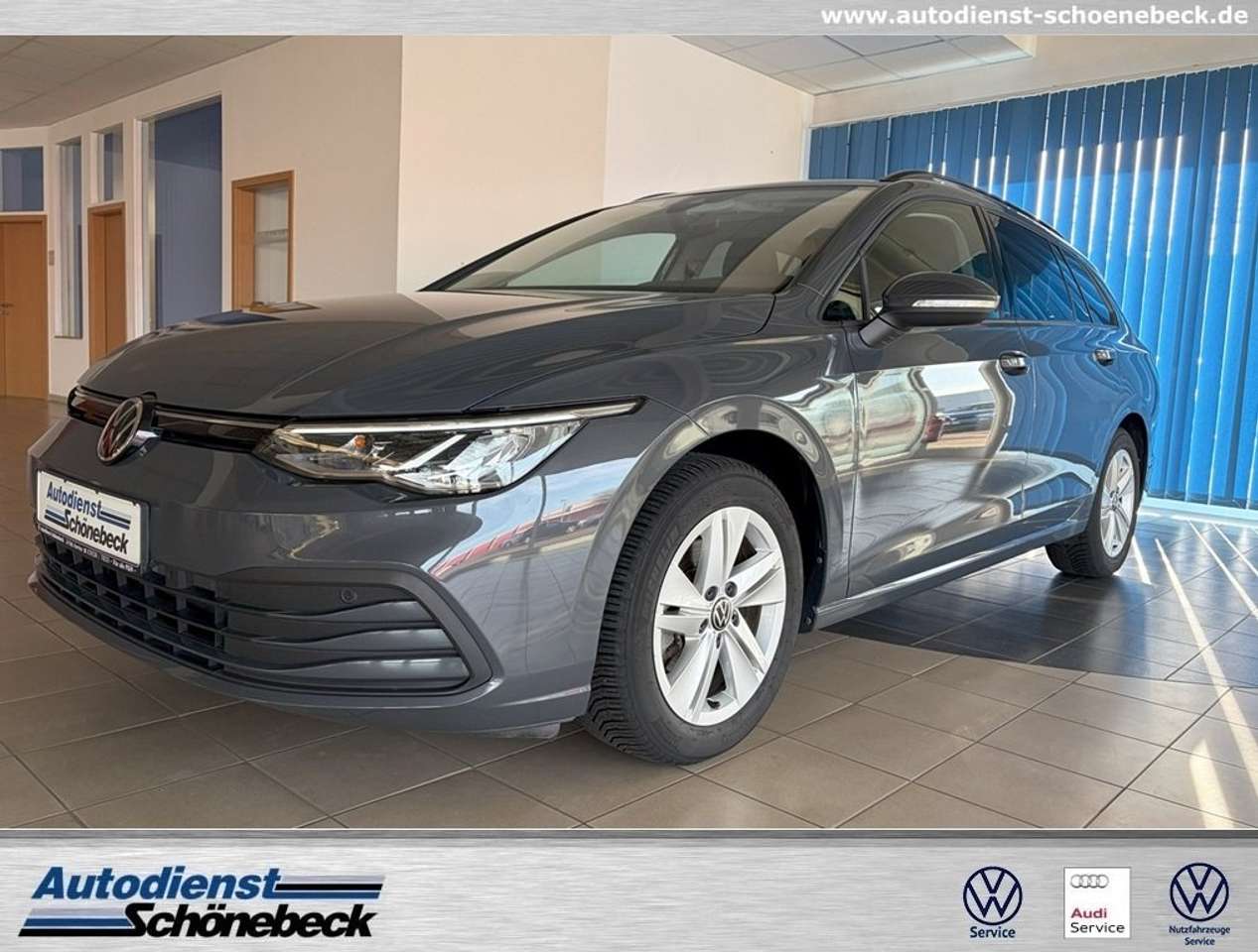 Volkswagen Golf Variant 2021 — Life