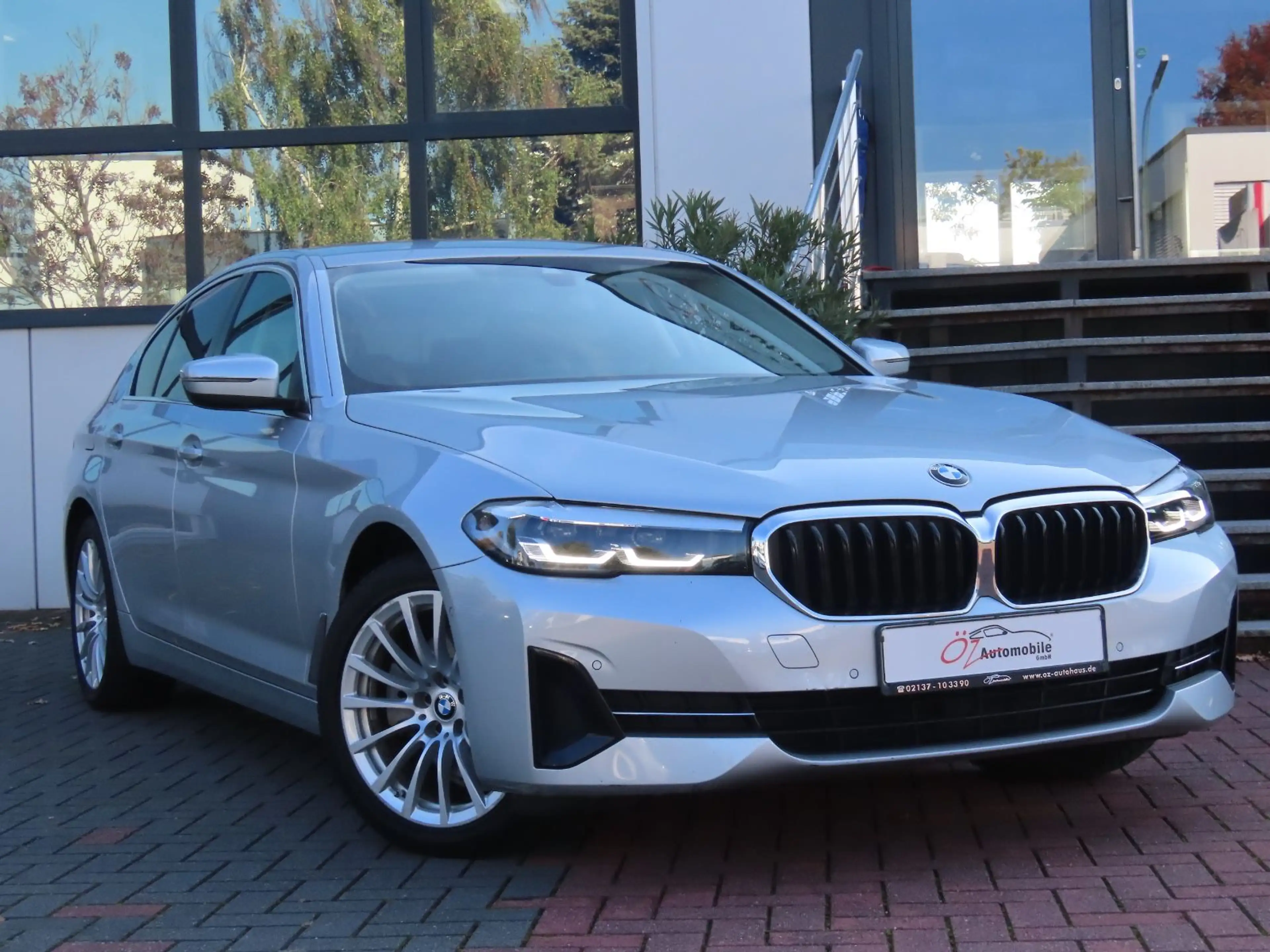 BMW 520 d xDrive Autom. Leder Ambiente Klimaauto.