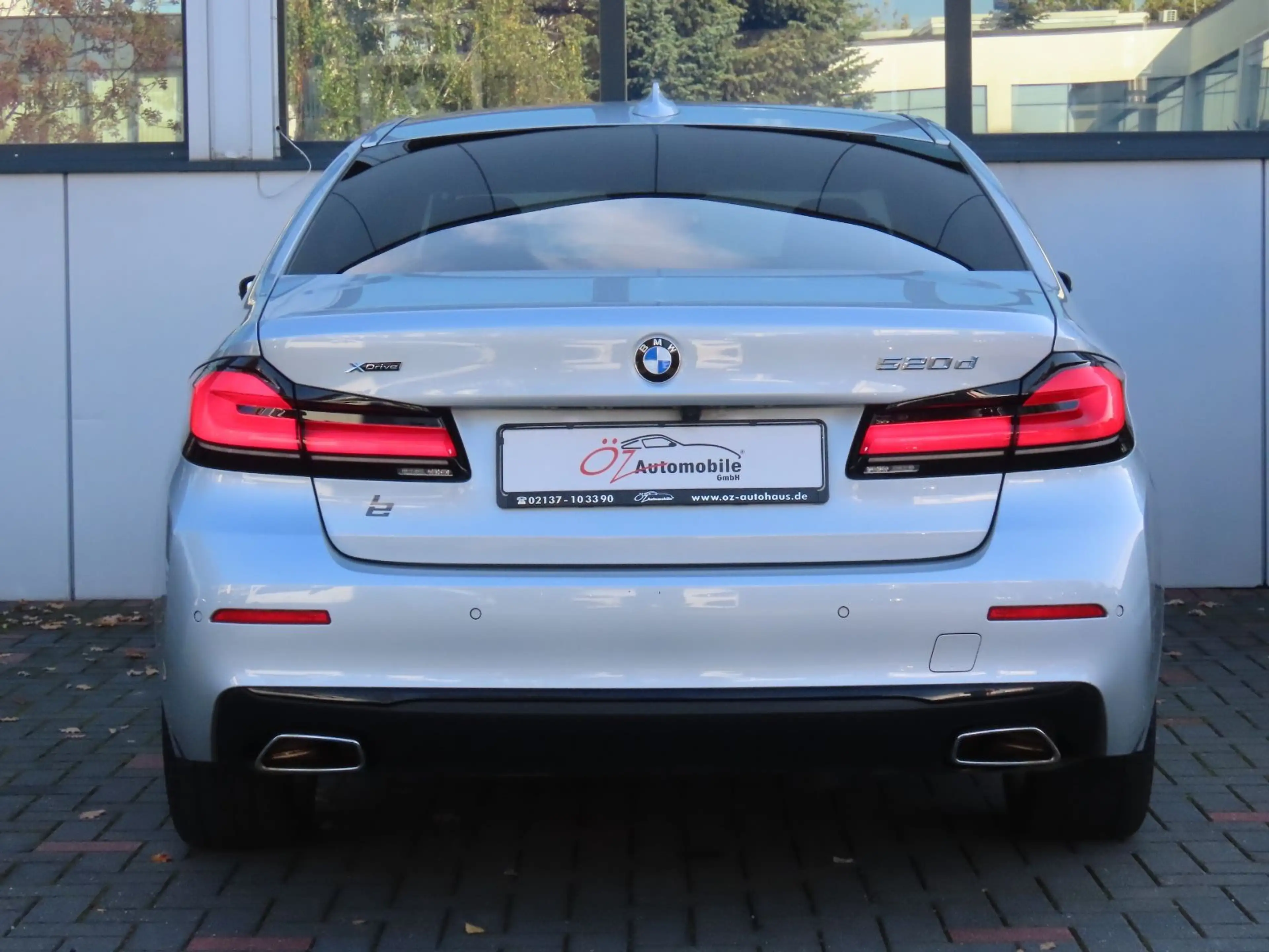 BMW 520 d xDrive Autom. Leder Ambiente Klimaauto. — photo 9