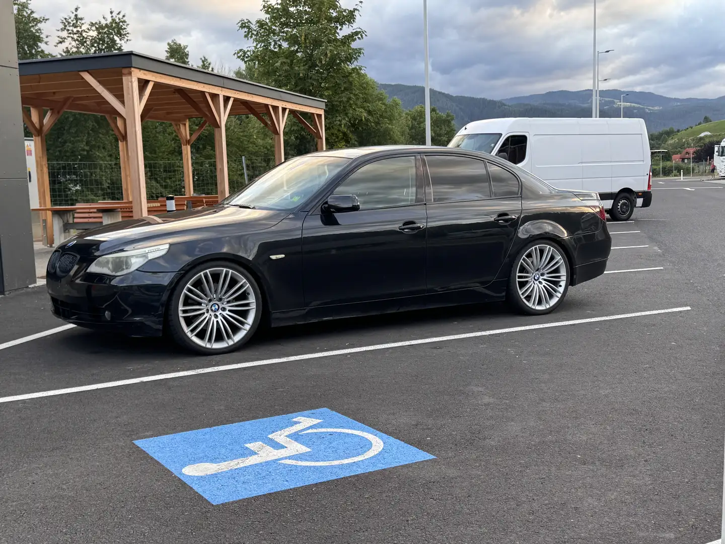 BMW 530 Shadow Line Schwarz - 1