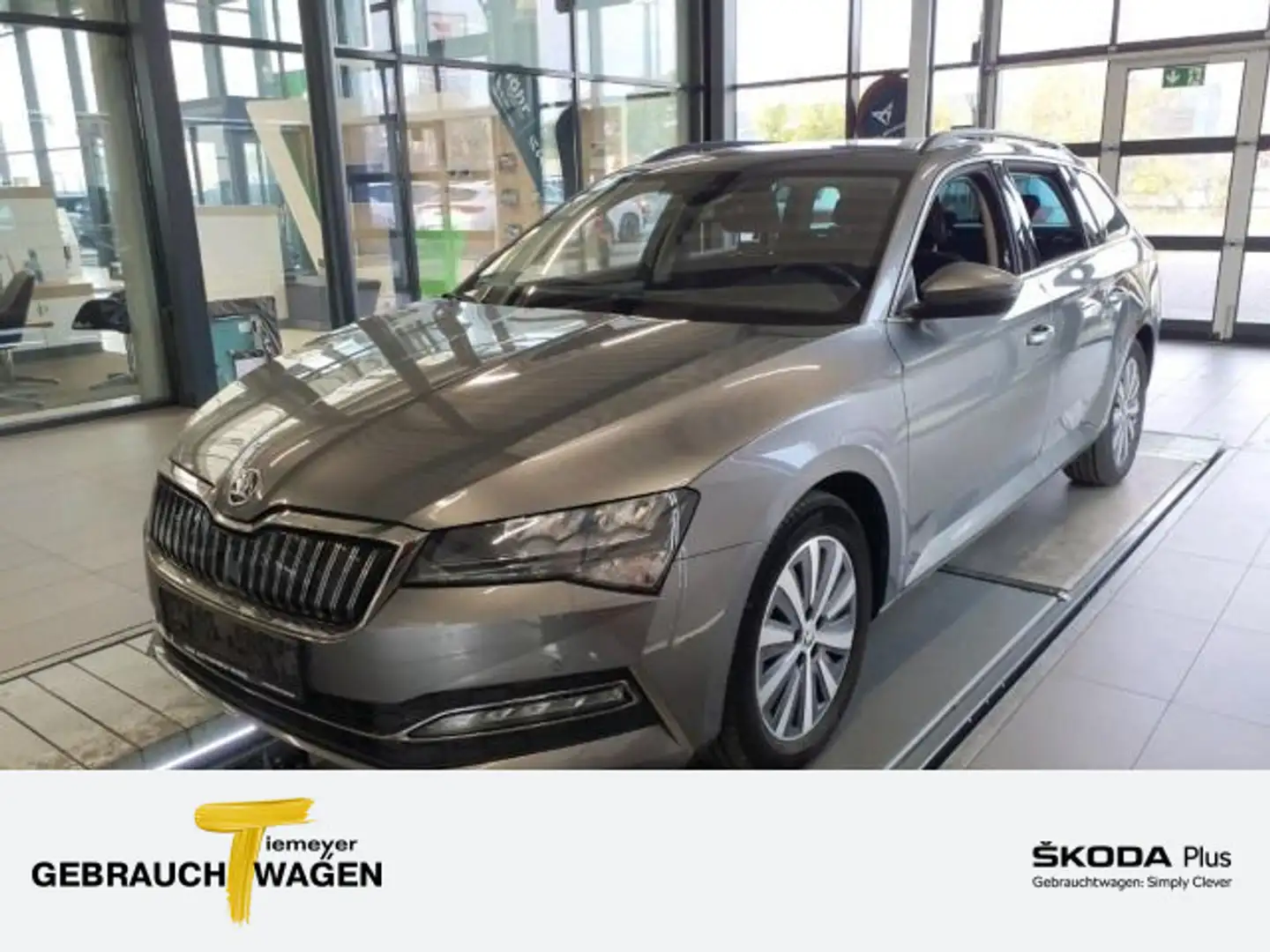 Skoda Superb Combi iV AMBITION STANDHZ NAVI VIRTUAL LE Grau - 1