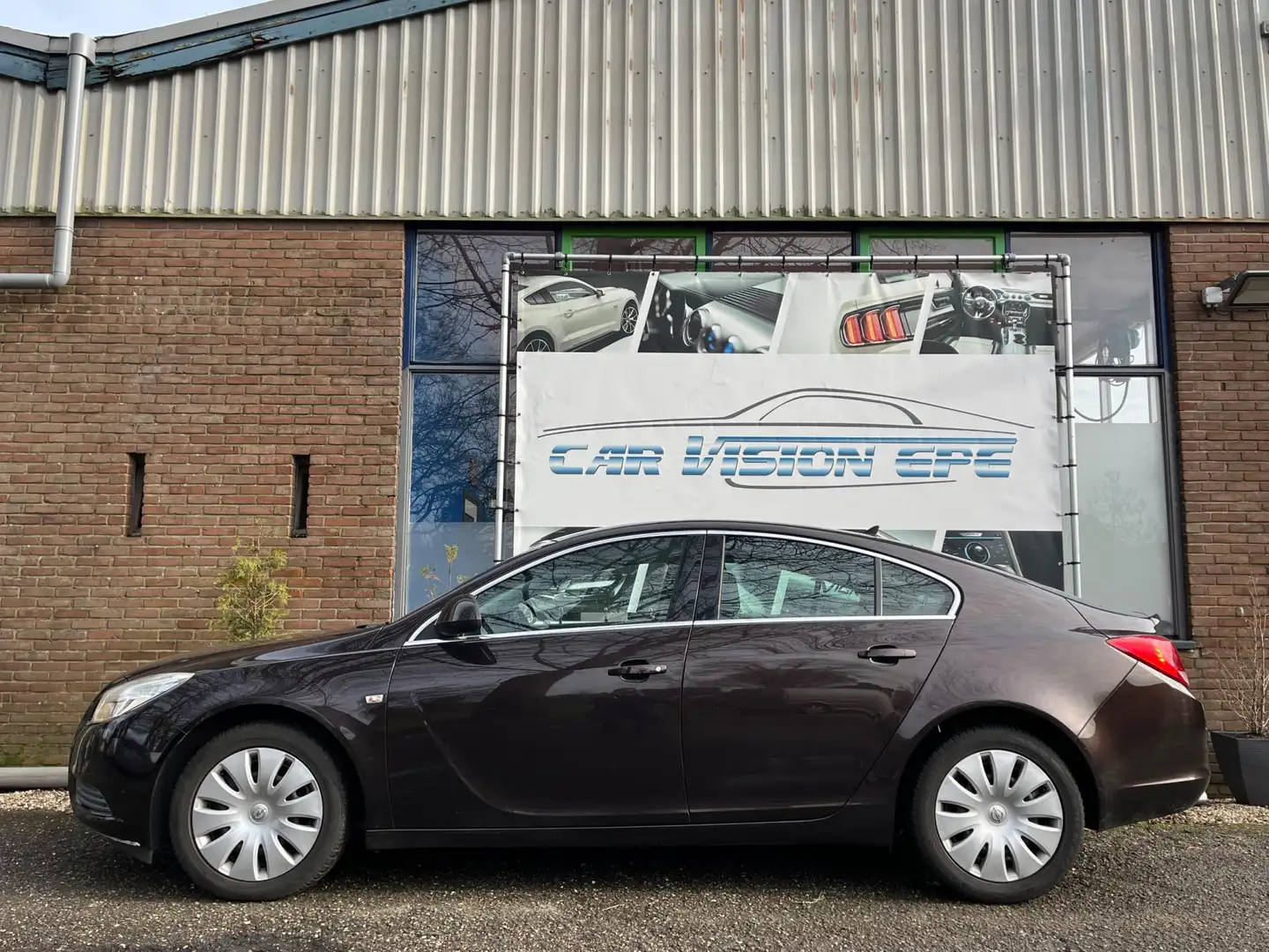 Opel Insignia 1.6 T Edition Brown - 2