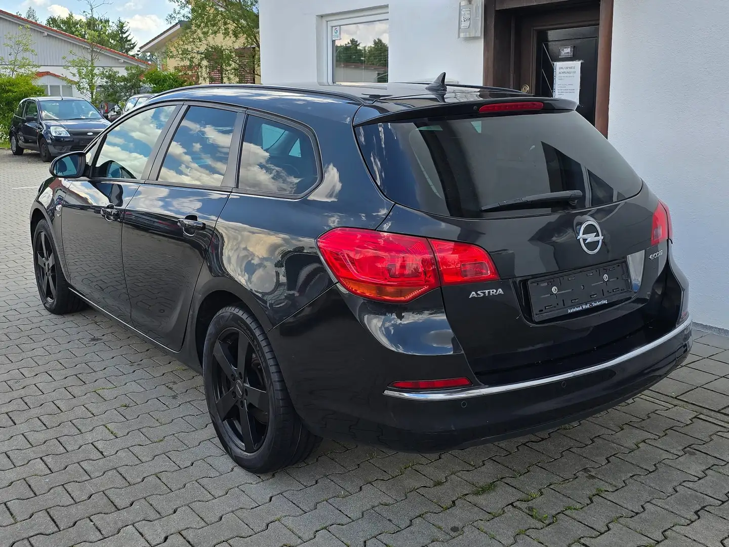 Opel Astra 1.6 CDTI DPF ecoFLEX Sports /Stop Selection Schwarz - 2