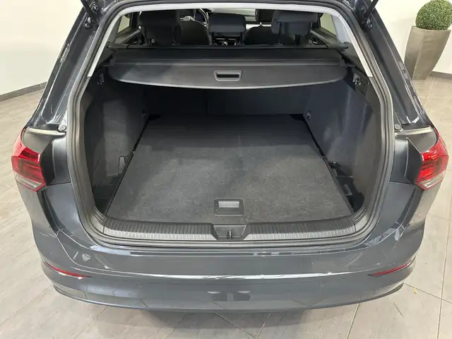 Volkswagen Golf view 6