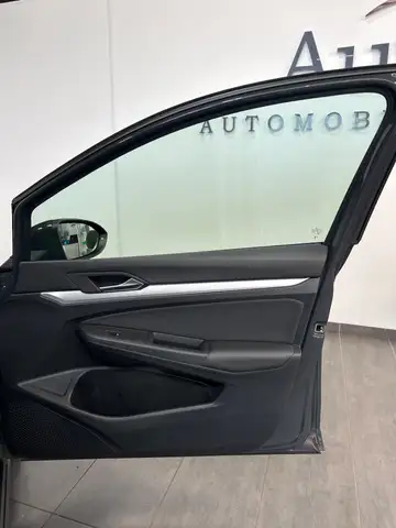 Volkswagen Golf view 8