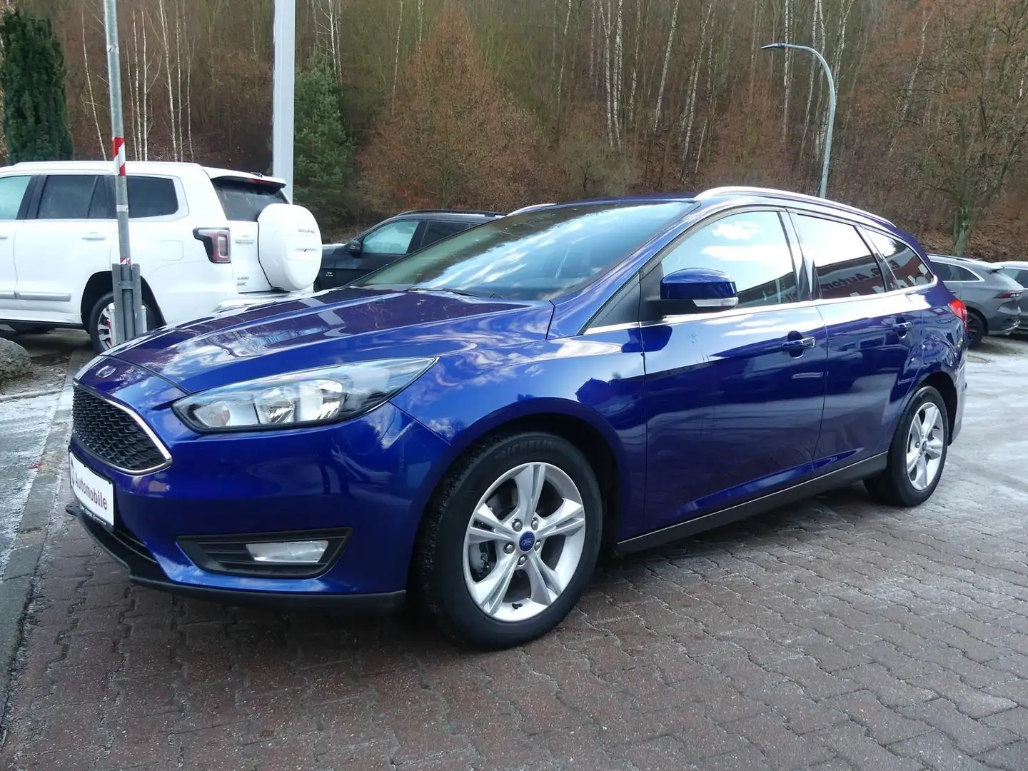 Ford Focus Turnier 1.0*Klimaauto*Sitzhzg*AHK Bleu - 1
