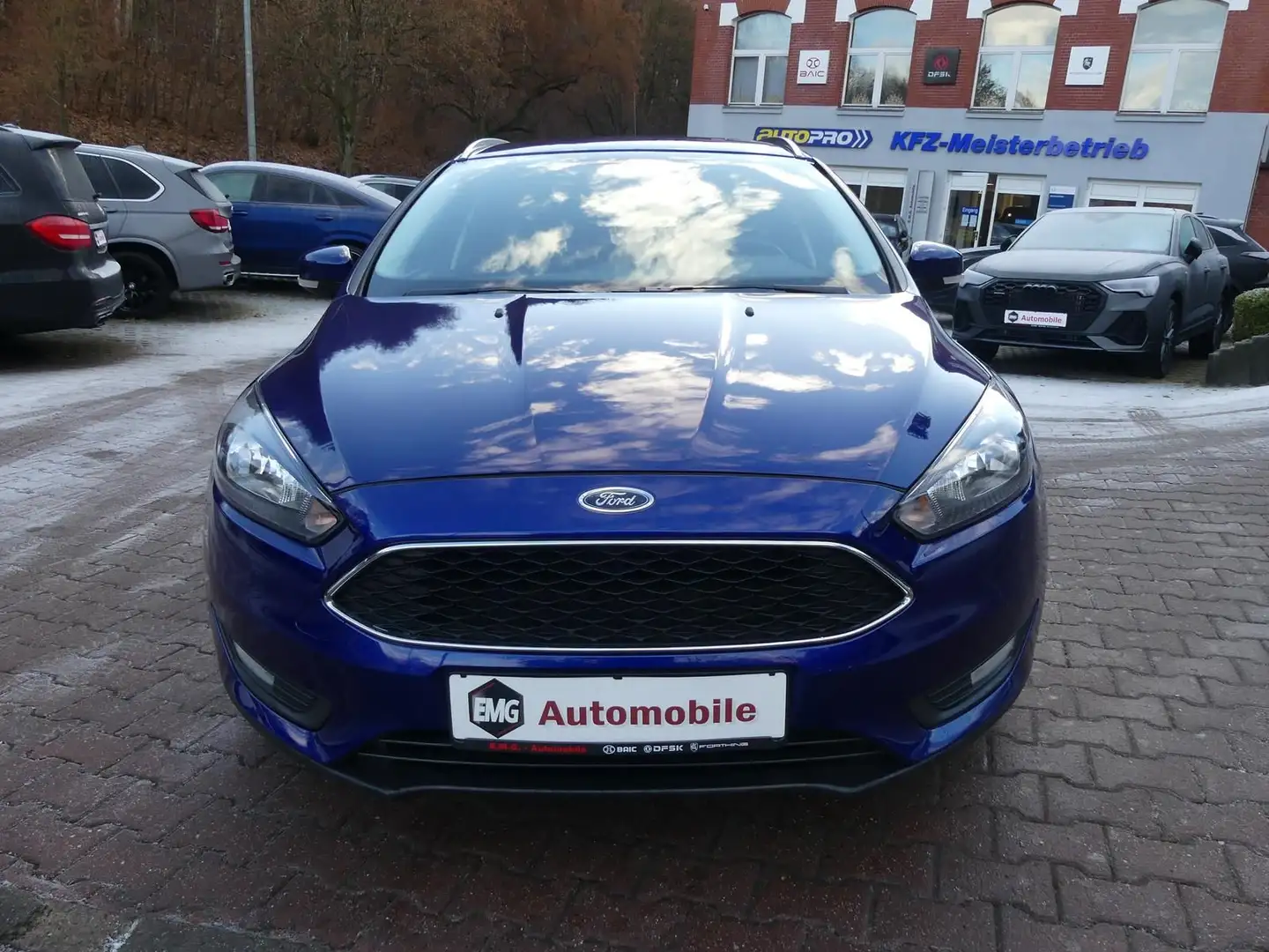 Ford Focus Turnier 1.0*Klimaauto*Sitzhzg*AHK Bleu - 2