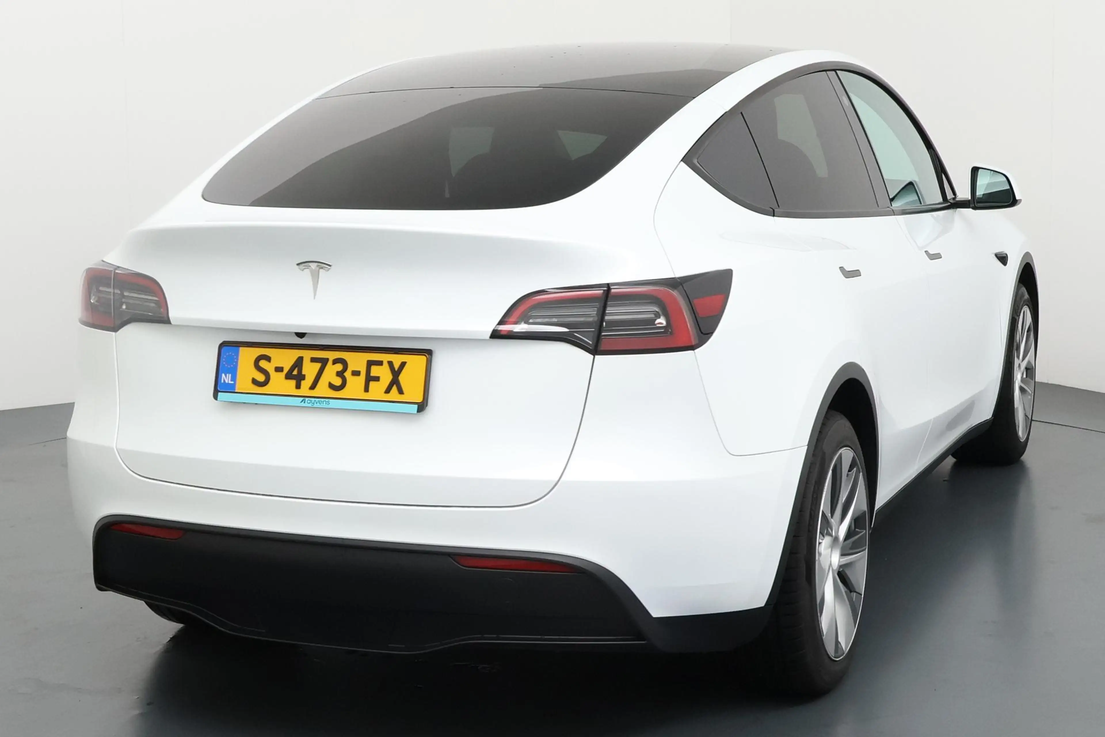 Tesla Model Y RWD 58 kWh - Sportieve Elektrische Crossover met W — photo 24
