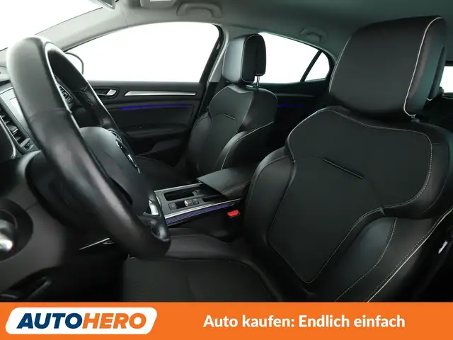 Renault Megane view 10