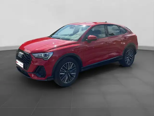 Audi Q3 view 2