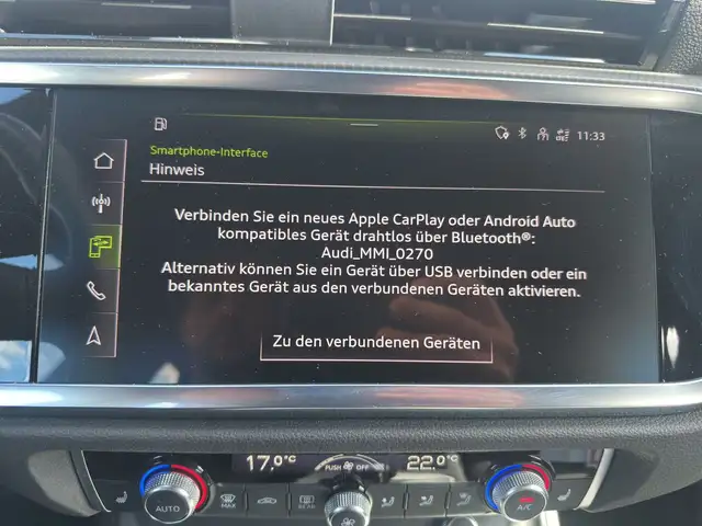 Audi Q3 view 15