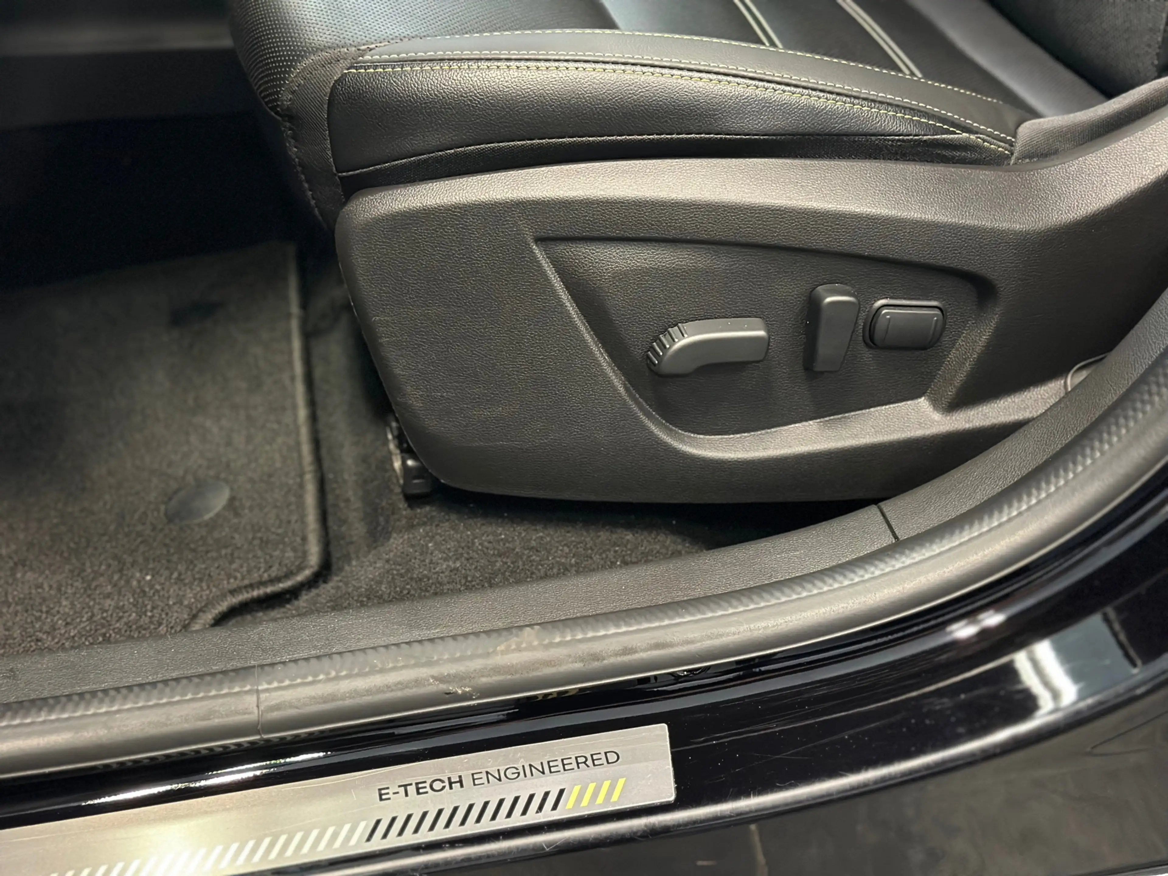 Renault Arkana 1.6 E-Tech hybrid 145 E-Tech engineered , full opt — photo 20