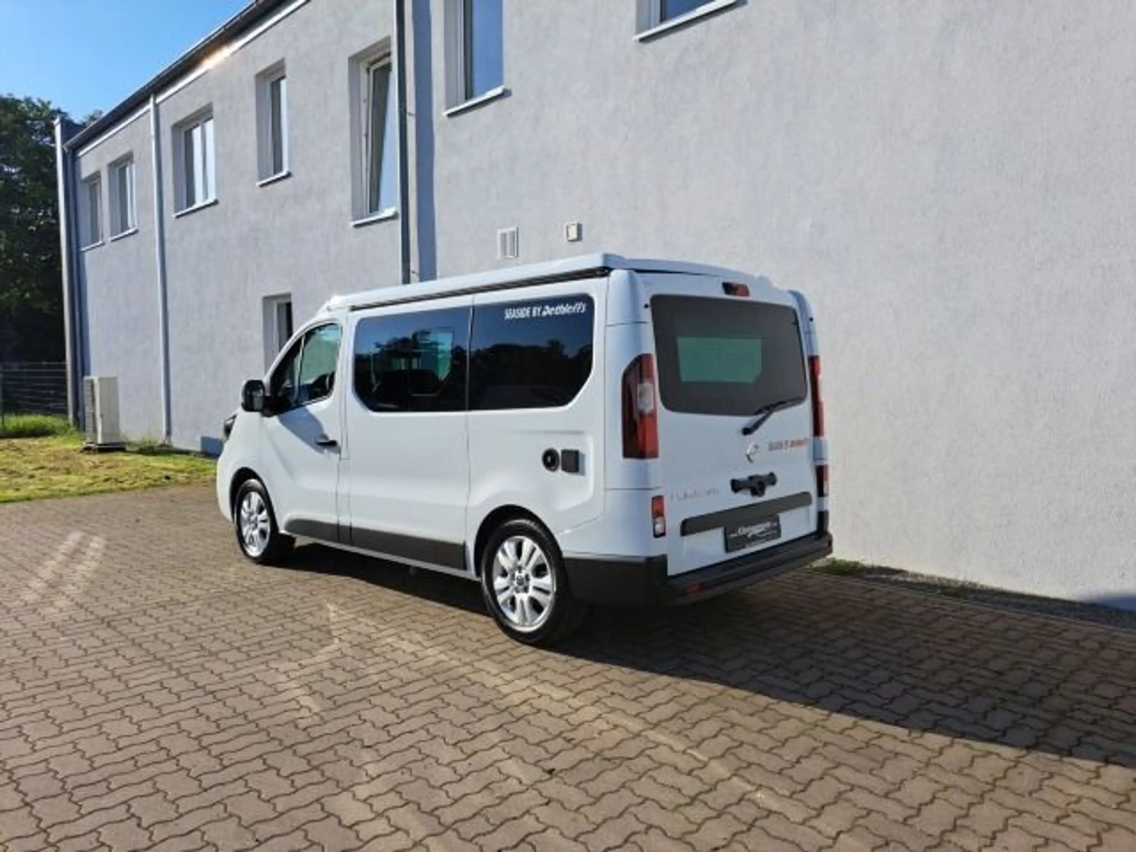 Nissan Primastar L1H1 170 PS Seaside by Dethleffs Campe — photo 3