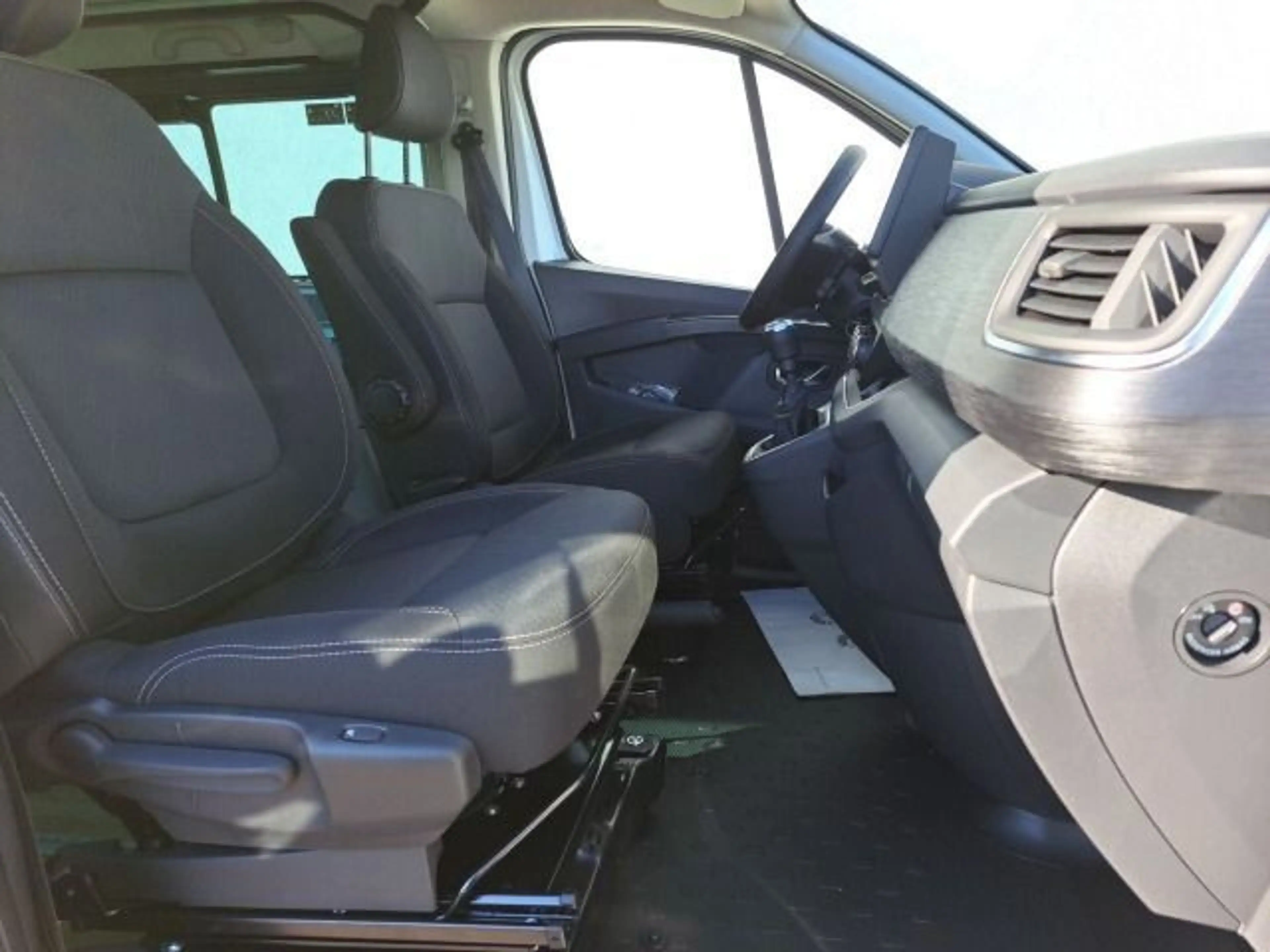 Nissan Primastar L1H1 170 PS Seaside by Dethleffs Campe — photo 15