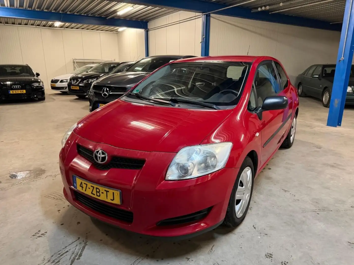 Toyota Auris 1.4-16V TERRA 3DRS APK 9-2026 Rouge - 1