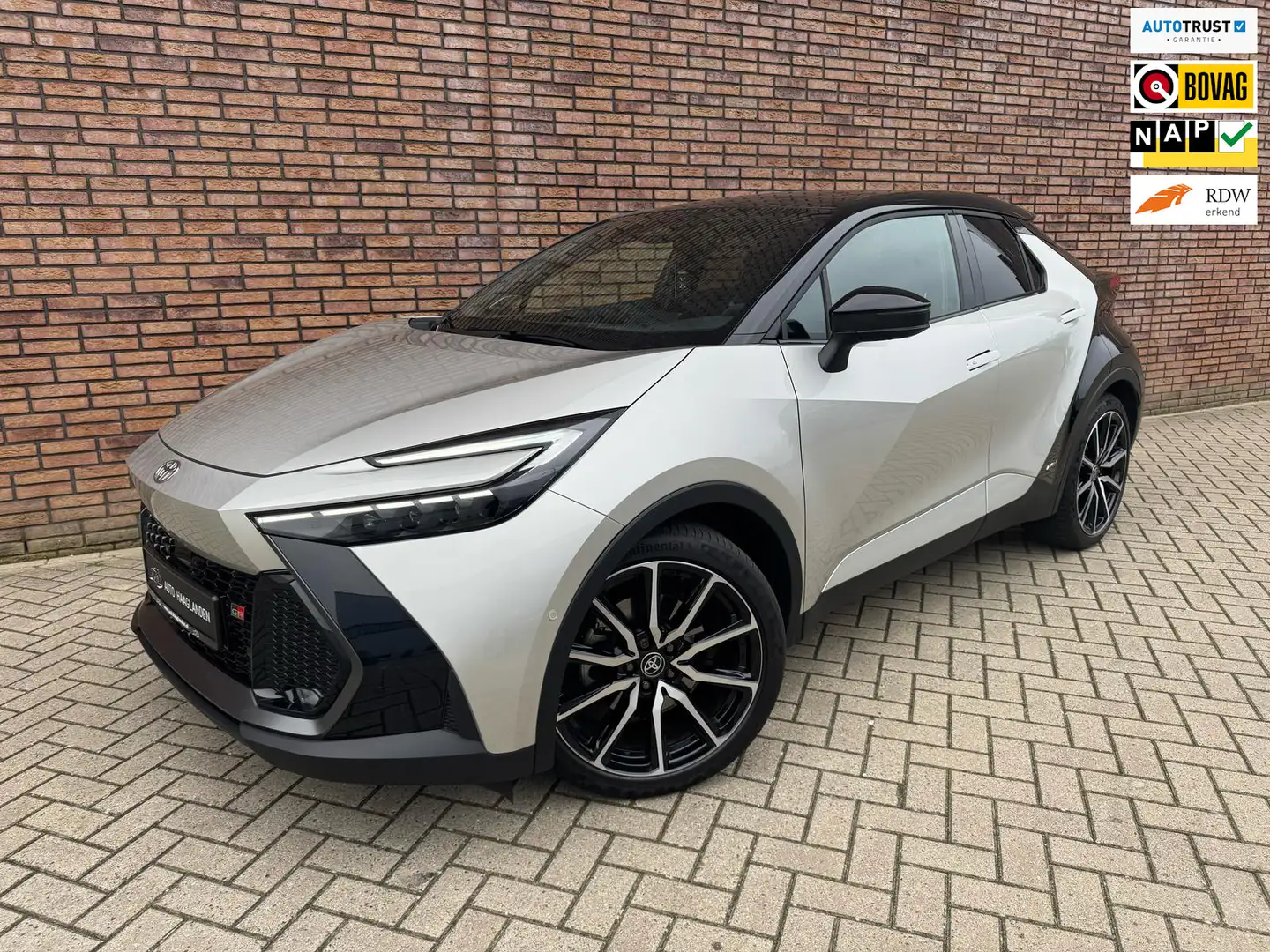 Toyota C-HR 2.0 Hybrid 200 GR SPORT Première Edition - Ful opt Gris - 1