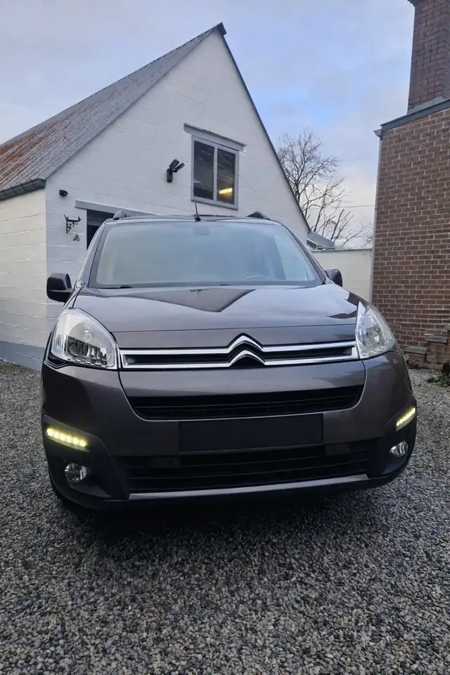 Citroen Berlingo Multispace PureTech 110 S\u0026S BVM5 Fe