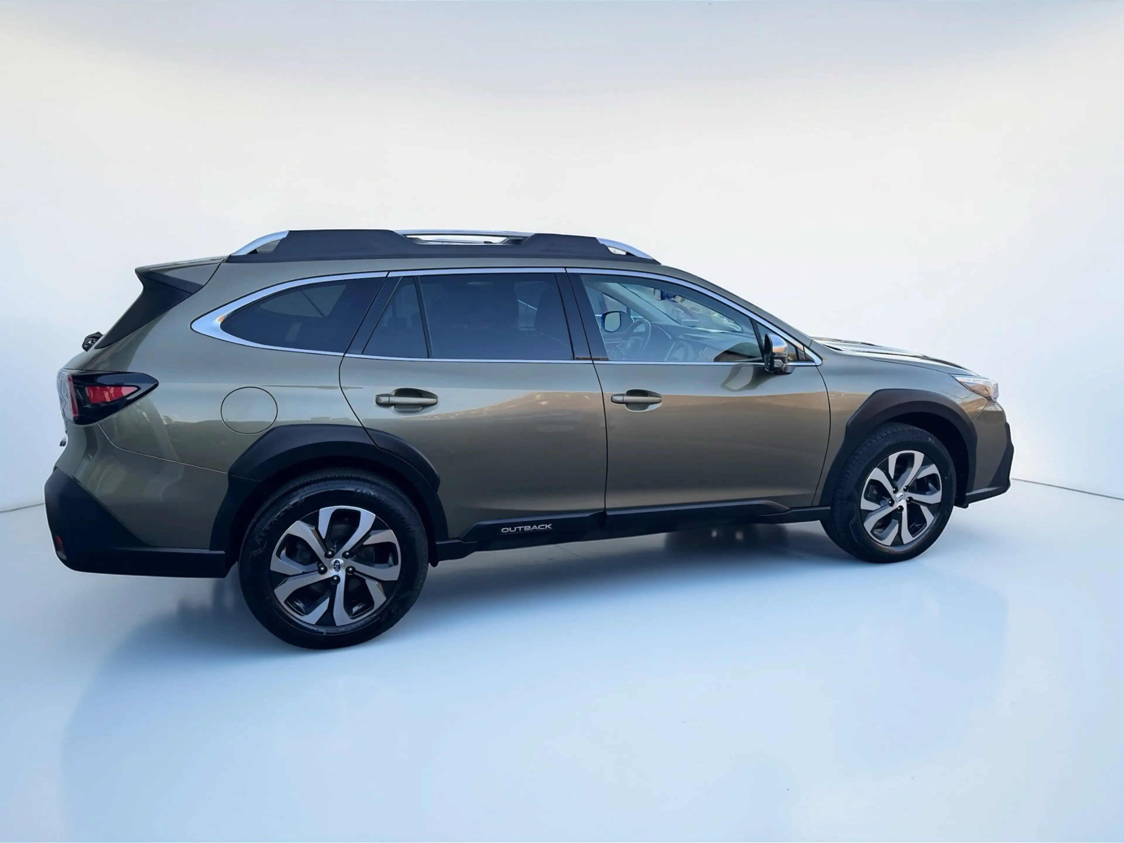 Subaru OUTBACK Platinum — photo 4