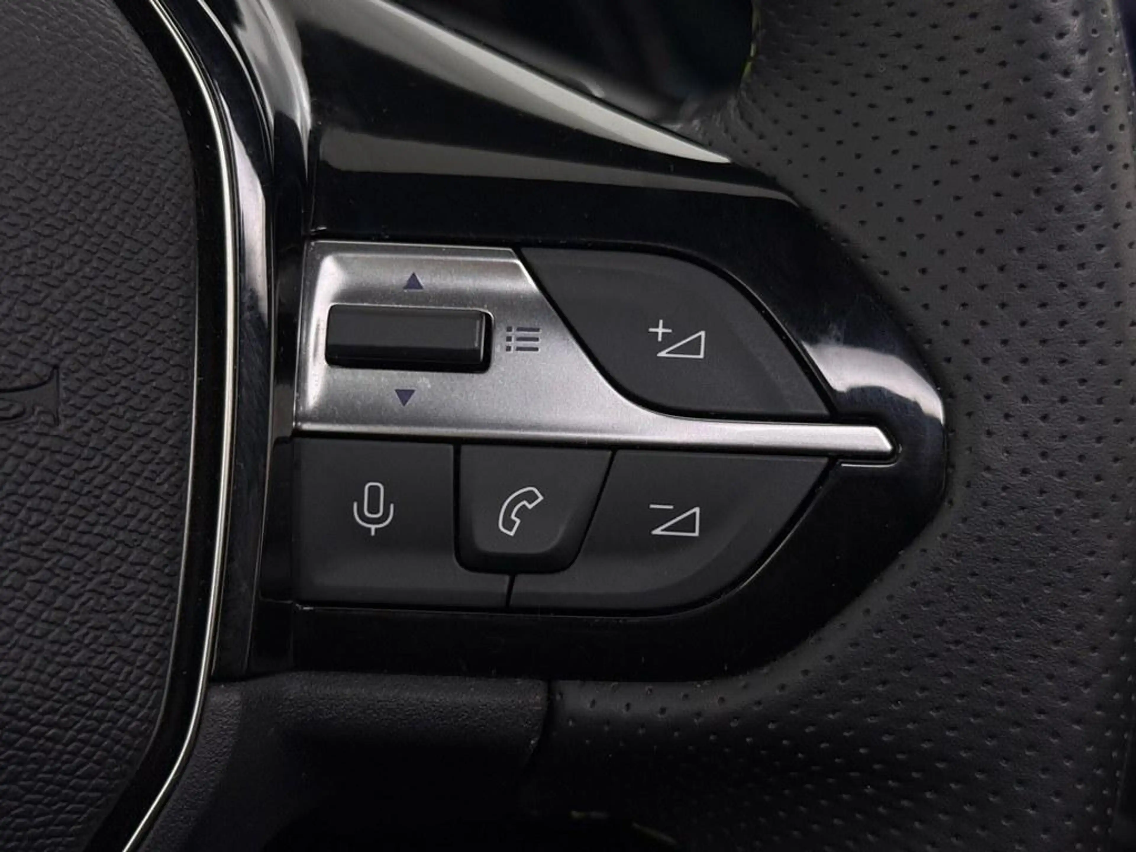 Peugeot 308 SW 1.6 Plug-in Hybrid 180 GT Pano/Trekhaak/Alcanta — photo 12