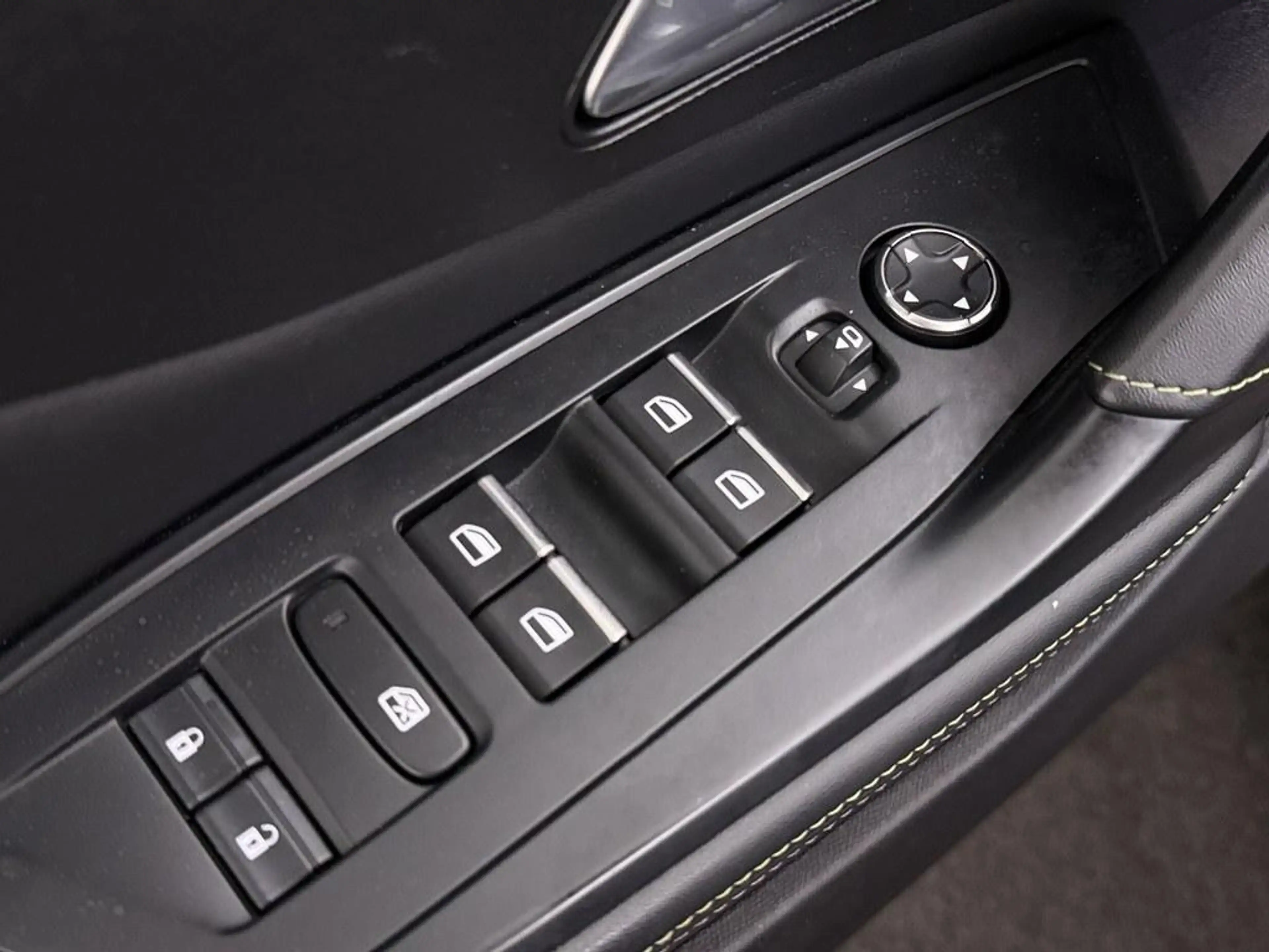 Peugeot 308 SW 1.6 Plug-in Hybrid 180 GT Pano/Trekhaak/Alcanta — photo 10