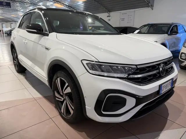 Volkswagen T-Roc view 6