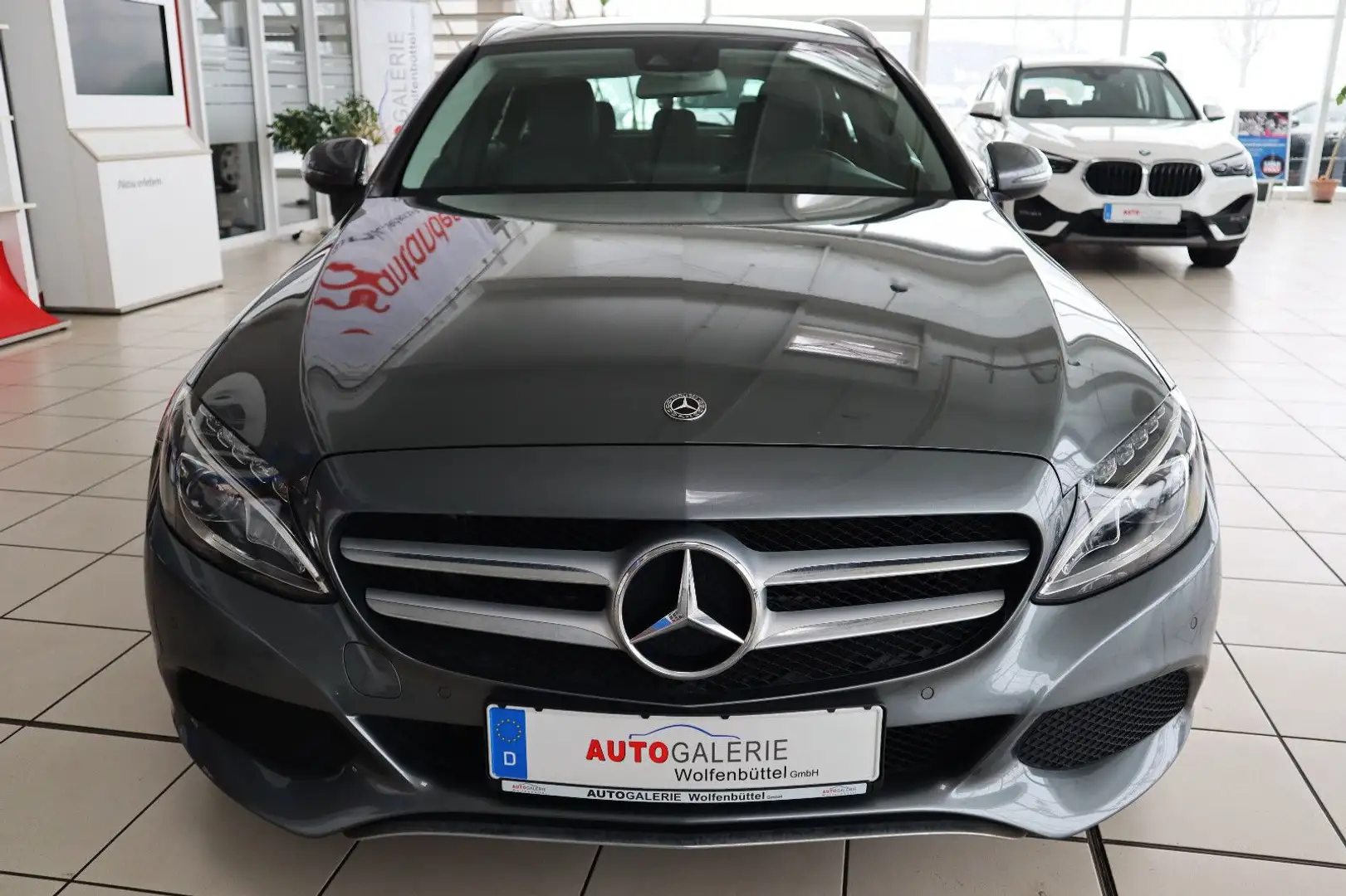 Mercedes-Benz C 180 C -Klasse T-Modell CGI Autom. LED Navi PDC Gris - 2