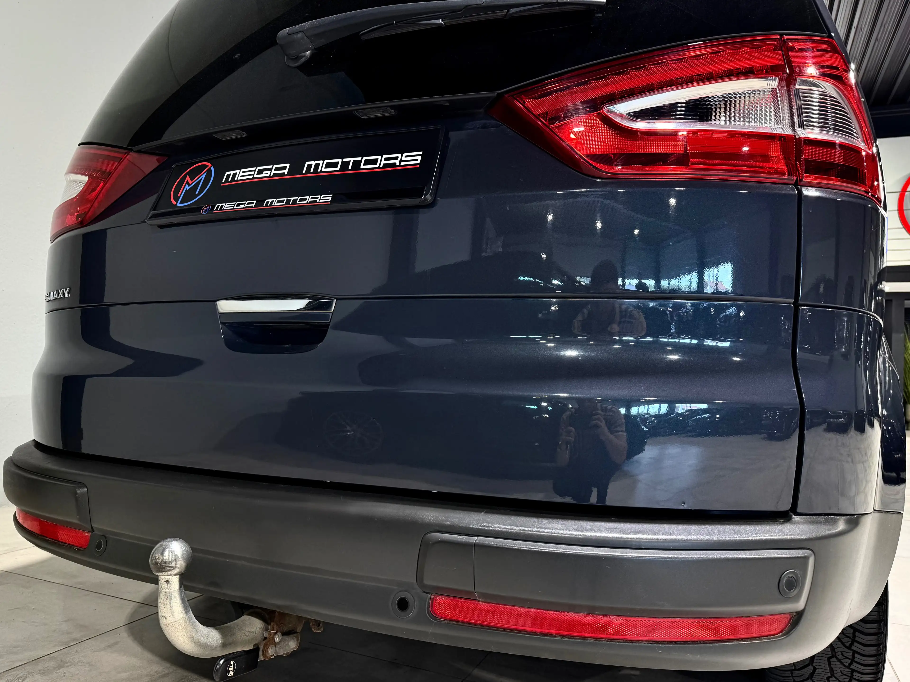 Ford Galaxy 2.0 TDCi 136CV 7 PLACES NAVi CUiR JA.17" SG.CHAUFFANTS ++ — photo 8