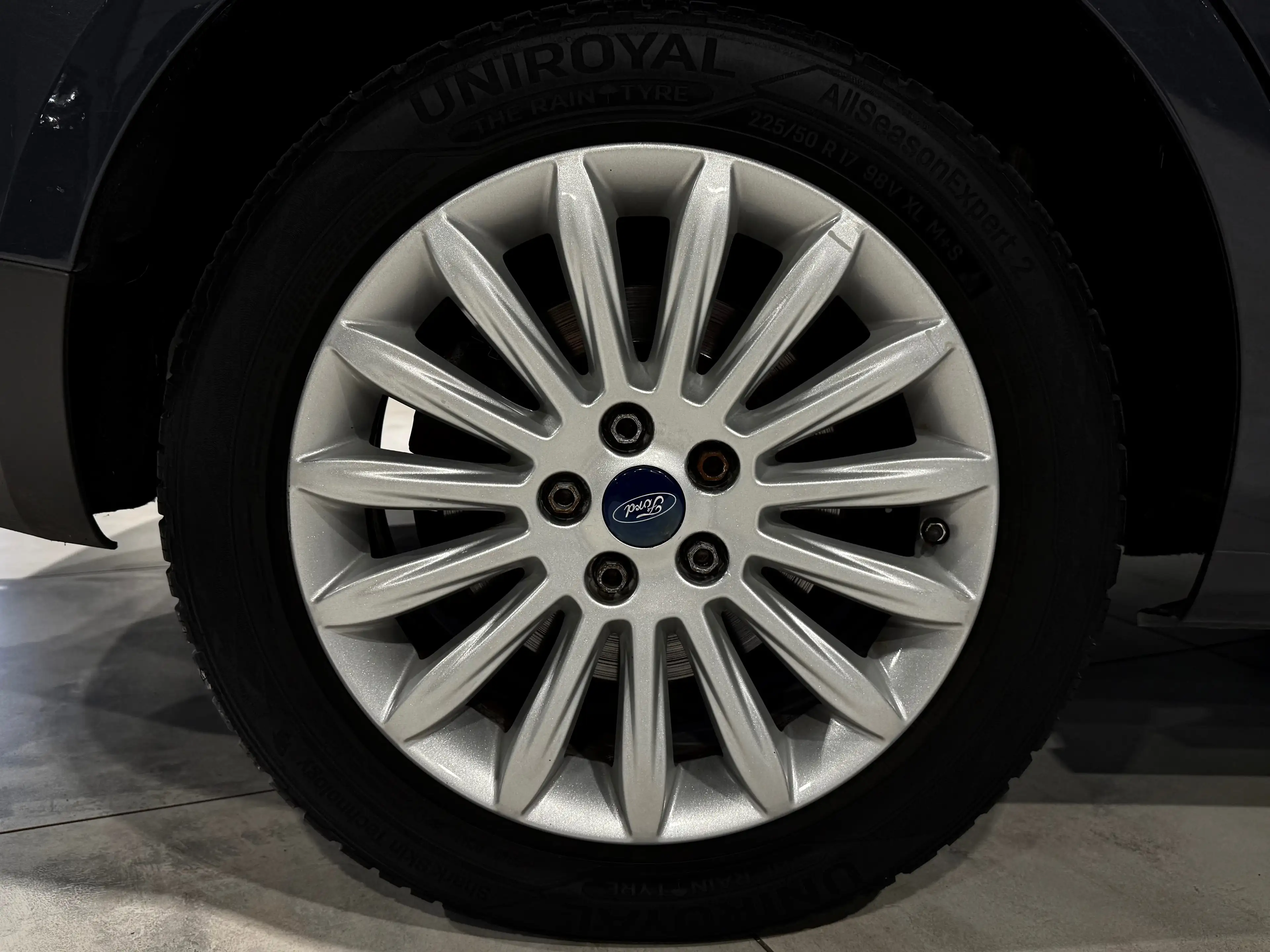 Ford Galaxy 2.0 TDCi 136CV 7 PLACES NAVi CUiR JA.17" SG.CHAUFFANTS ++ — photo 9