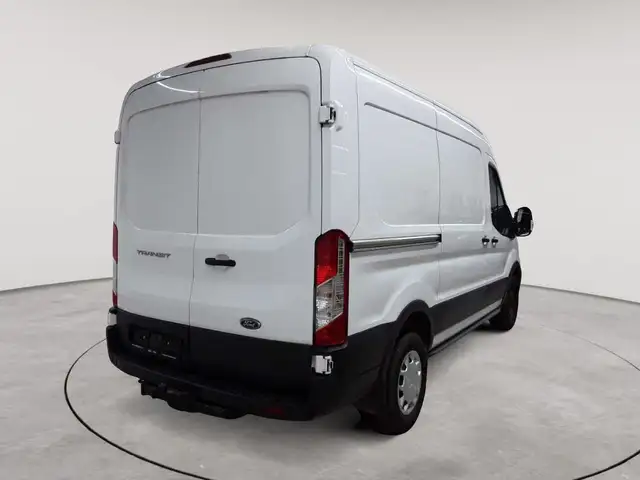 Ford Transit view 4
