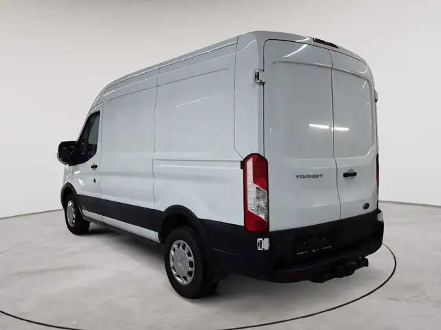 Ford Transit view 5