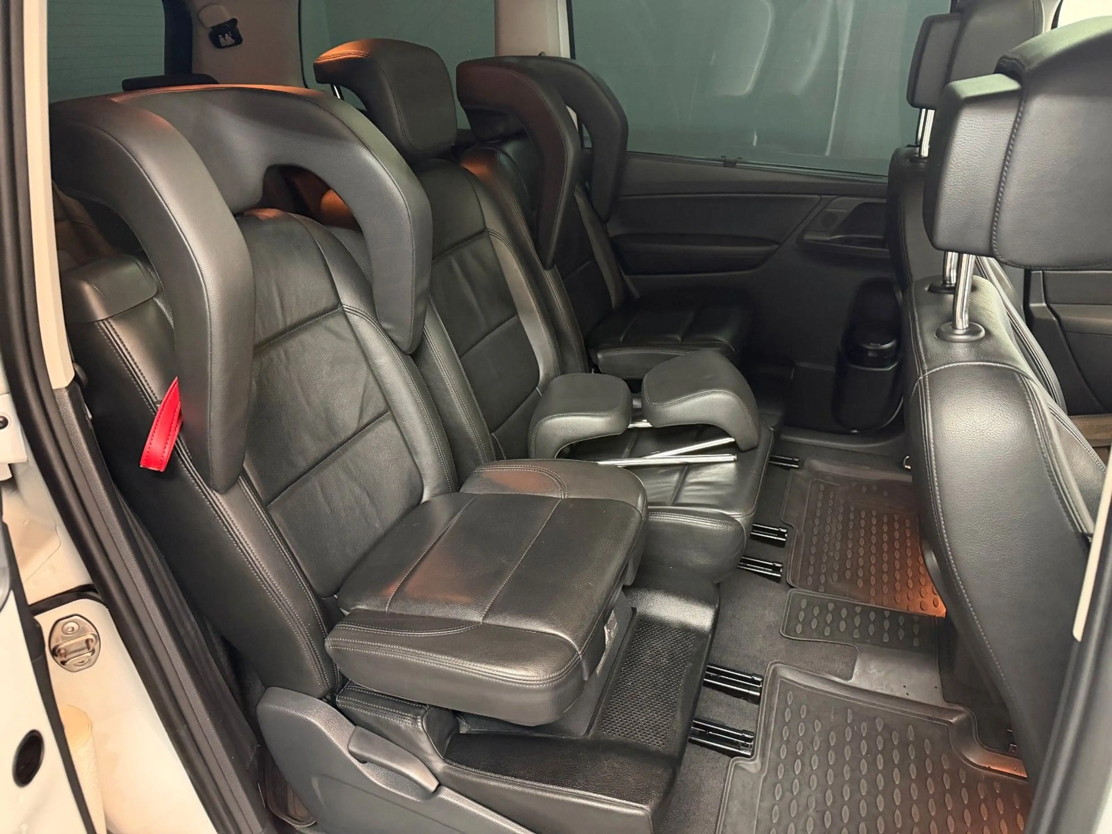 Volkswagen Sharan Highline 2.0 TDI 7Sitzer  AHK STHZ DYNAUD — photo 14