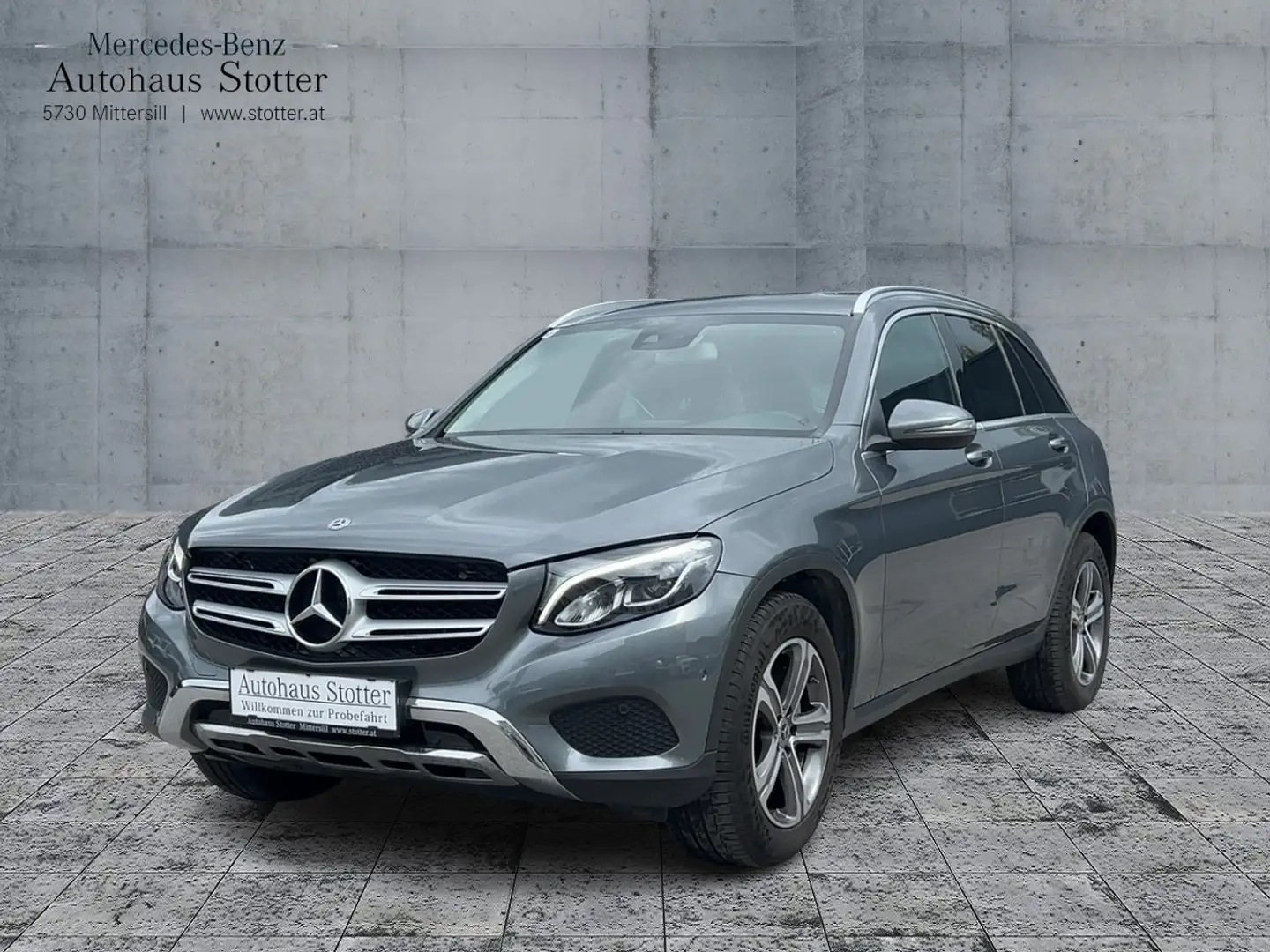 Mercedes-Benz GLC 220 d 4MATIC *AHK*PTS*Kamera*Shz*eHeck* Grau - 1